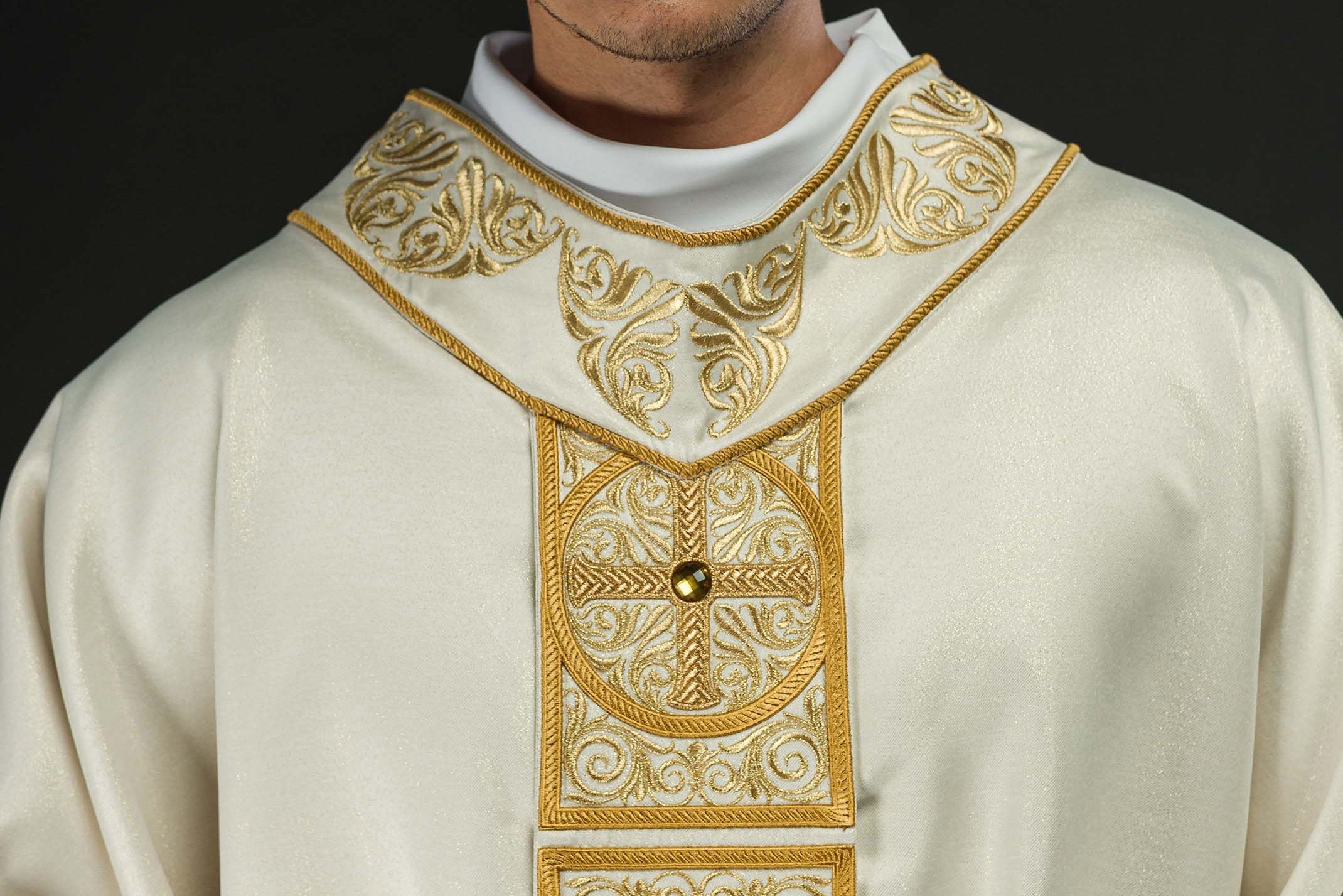 Cómo gestionar el tiempo en una parroquia: consejos para sacerdotes ocupados - CASULLAS.ES