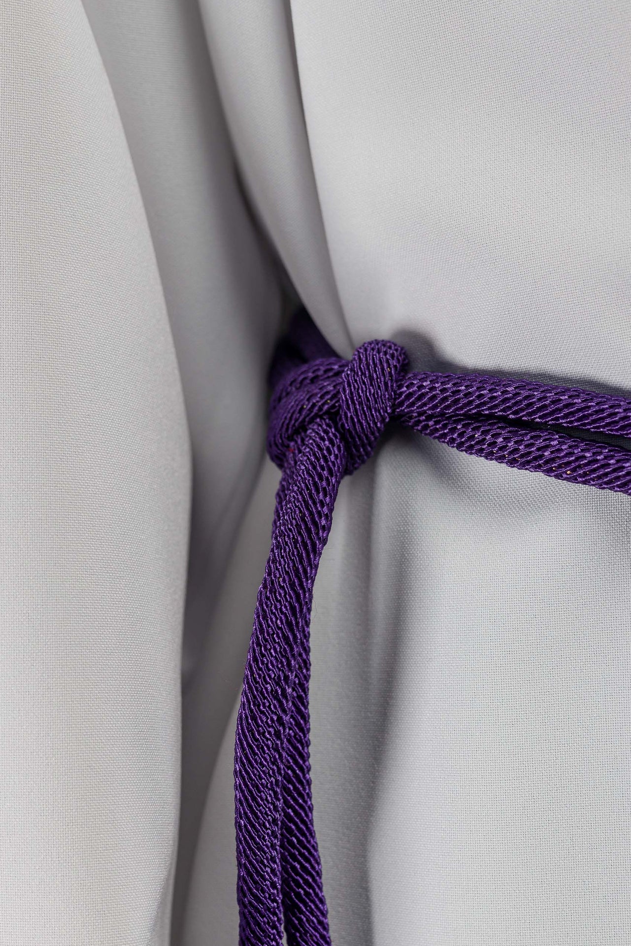 Cíngulo litúrgico morado premium