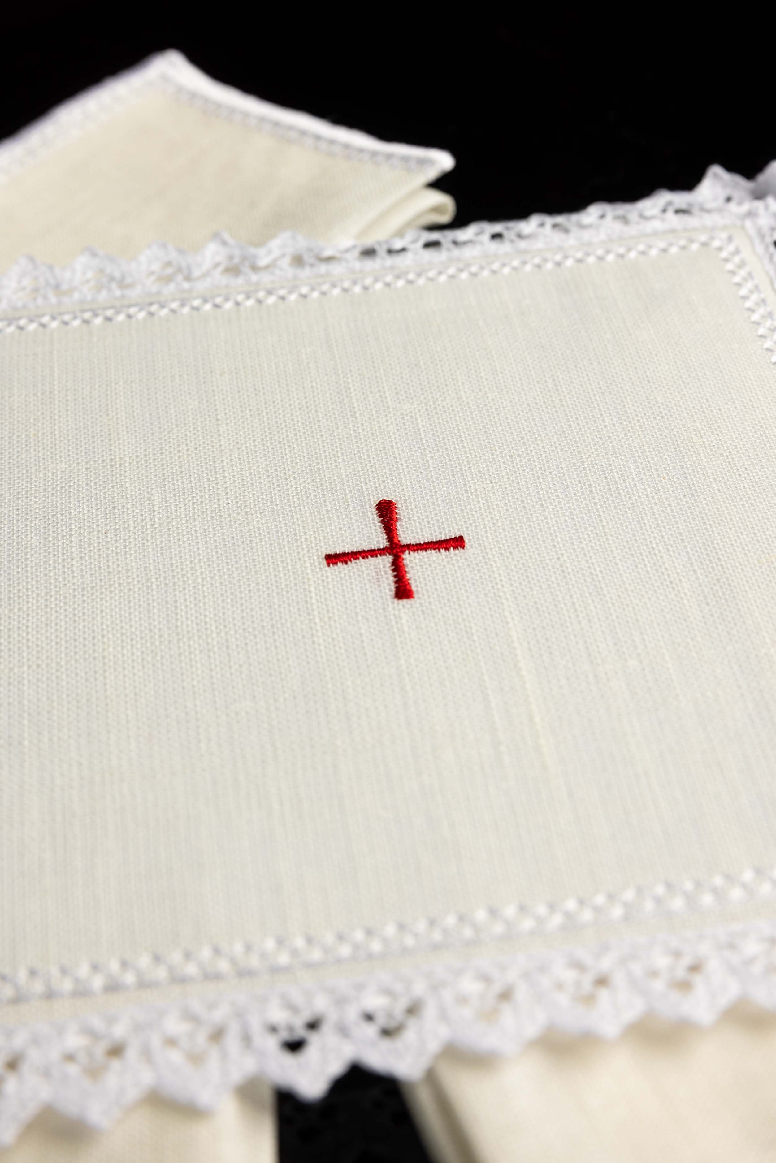 Conjunto de altar em linho bordado