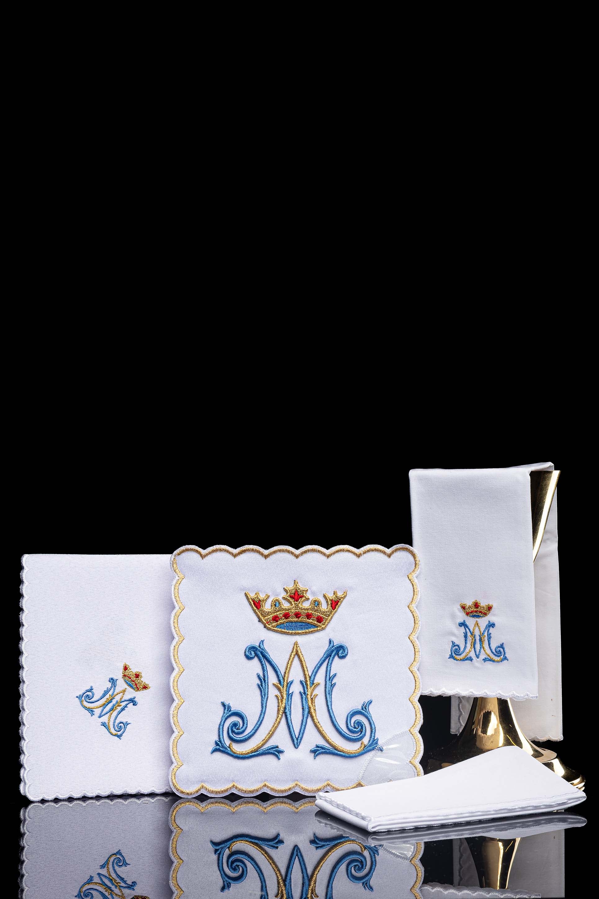 Conjunto de Altar Mariano Bordado Azul