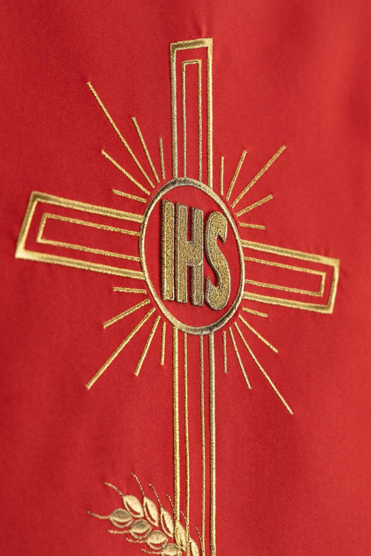 Capa de ambão vermelha bordada IHS e Cruz - vermelha