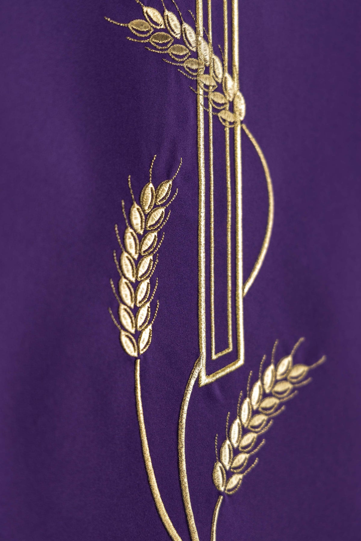 Capa Ambon Roxa Bordada IHS e Cruz - Roxo