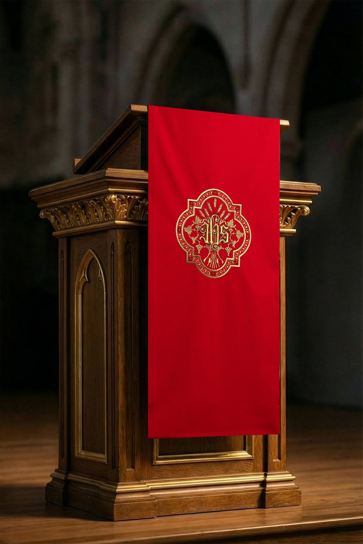 Capa ambon vermelha com bordado IHS dourado - vermelho