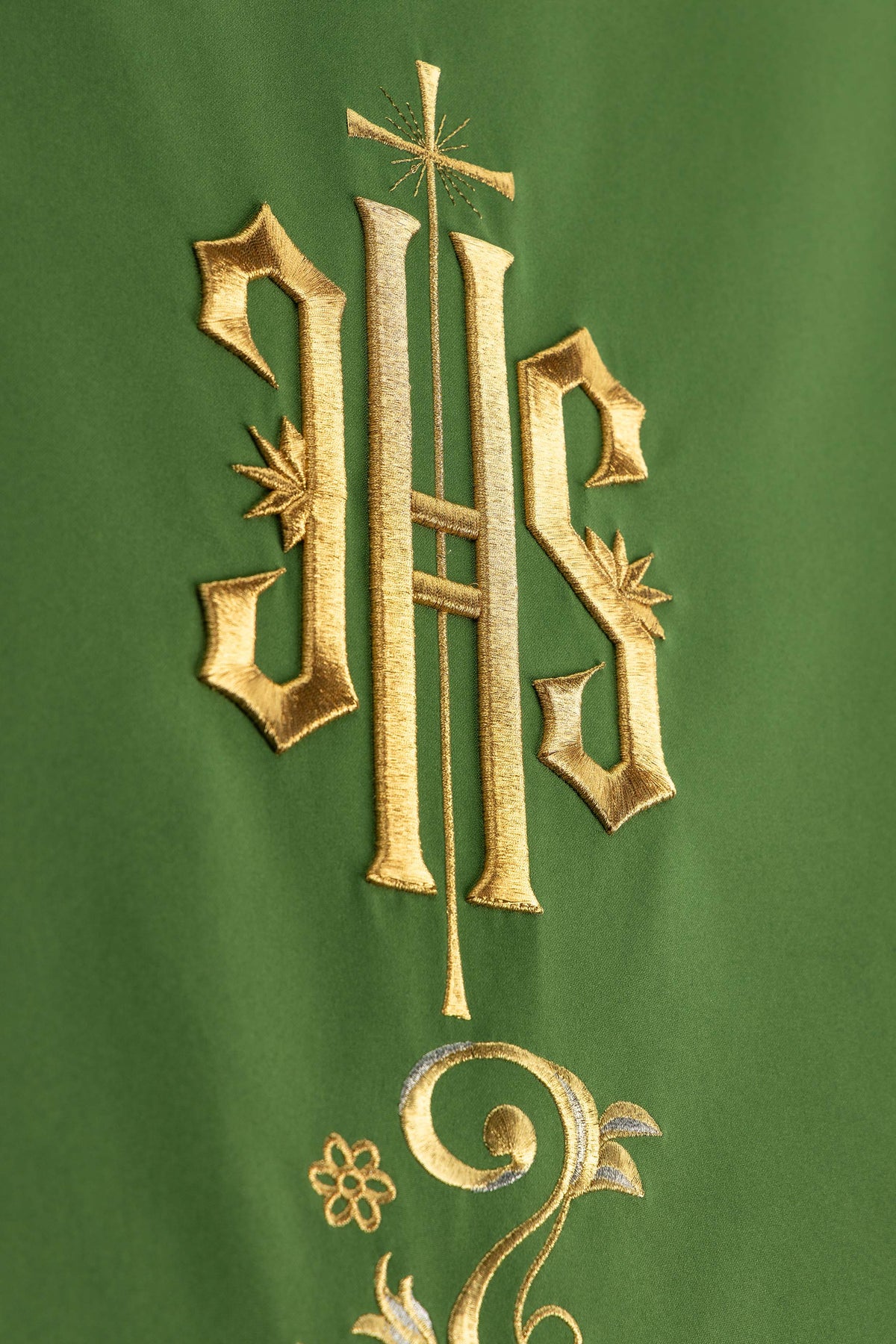 Capa de ambão verde com bordado IHS - verde
