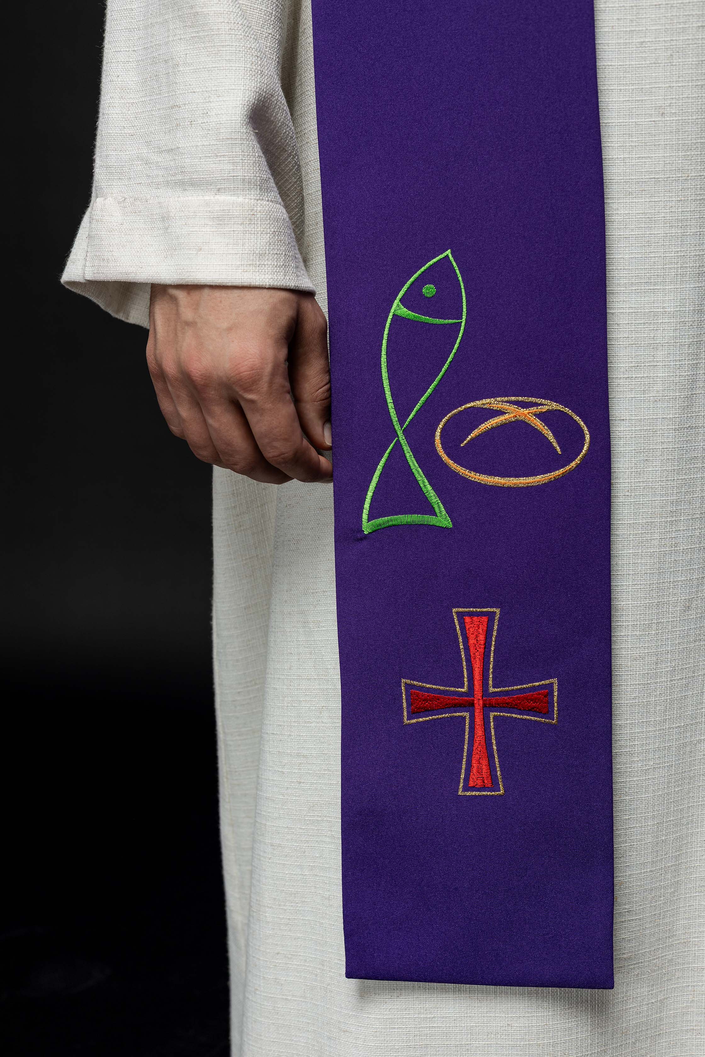 Estola Sacerdotal Roxa Bordada Peixe Pão Cruz