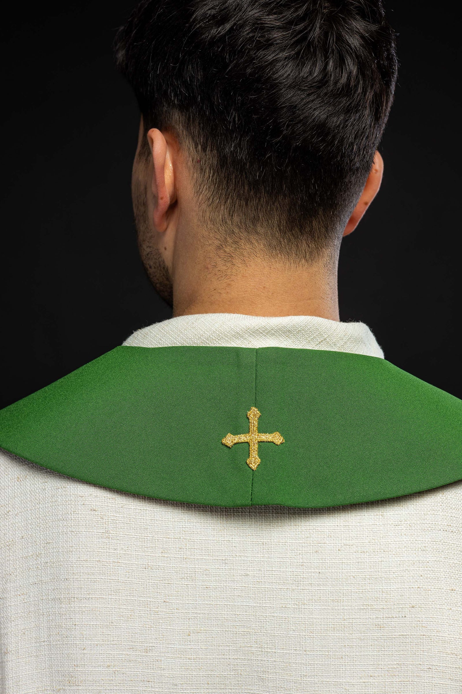 Estola sacerdotal bordada com uvas e espigas em verde