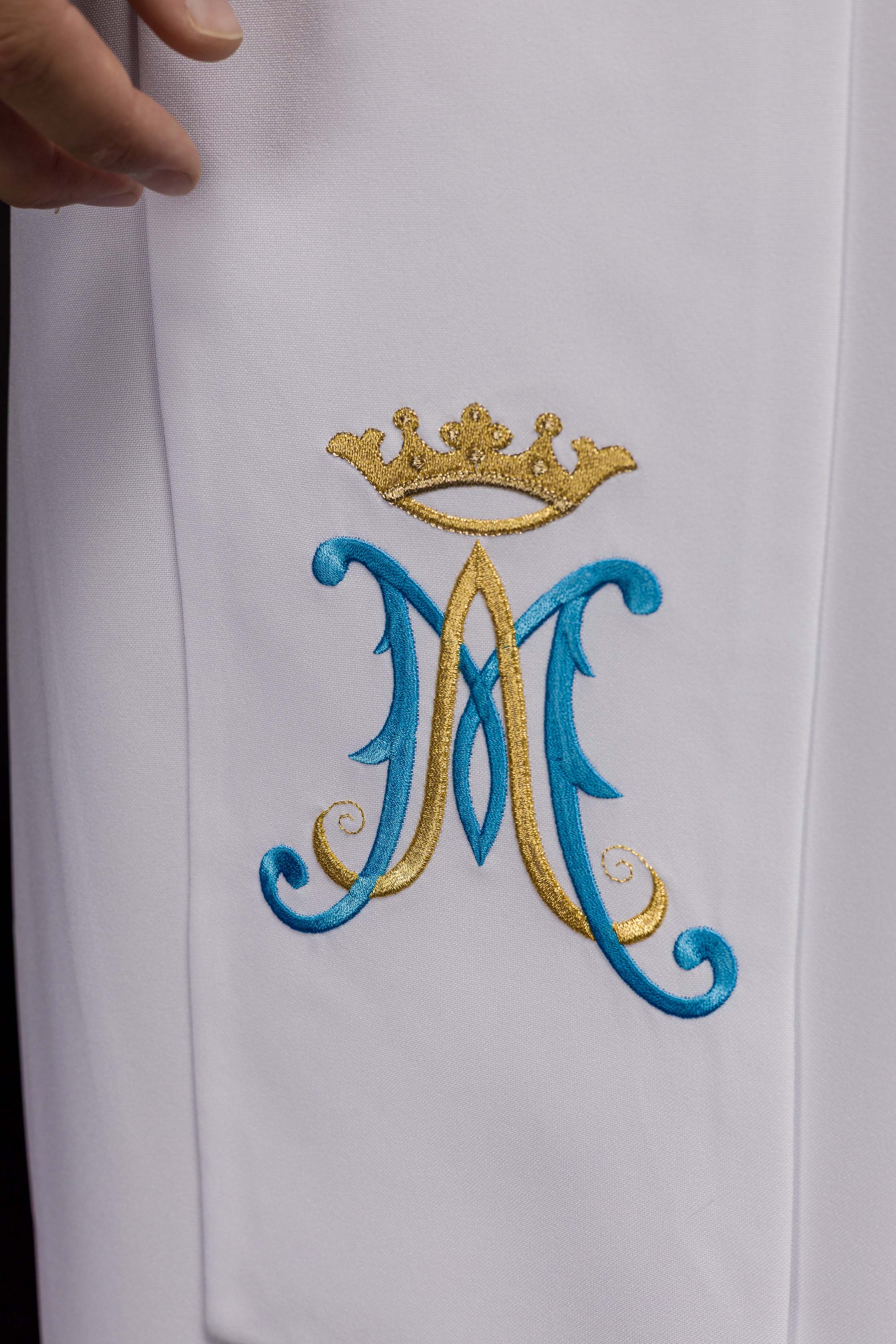 Estola sacerdotal bordada branca mariana