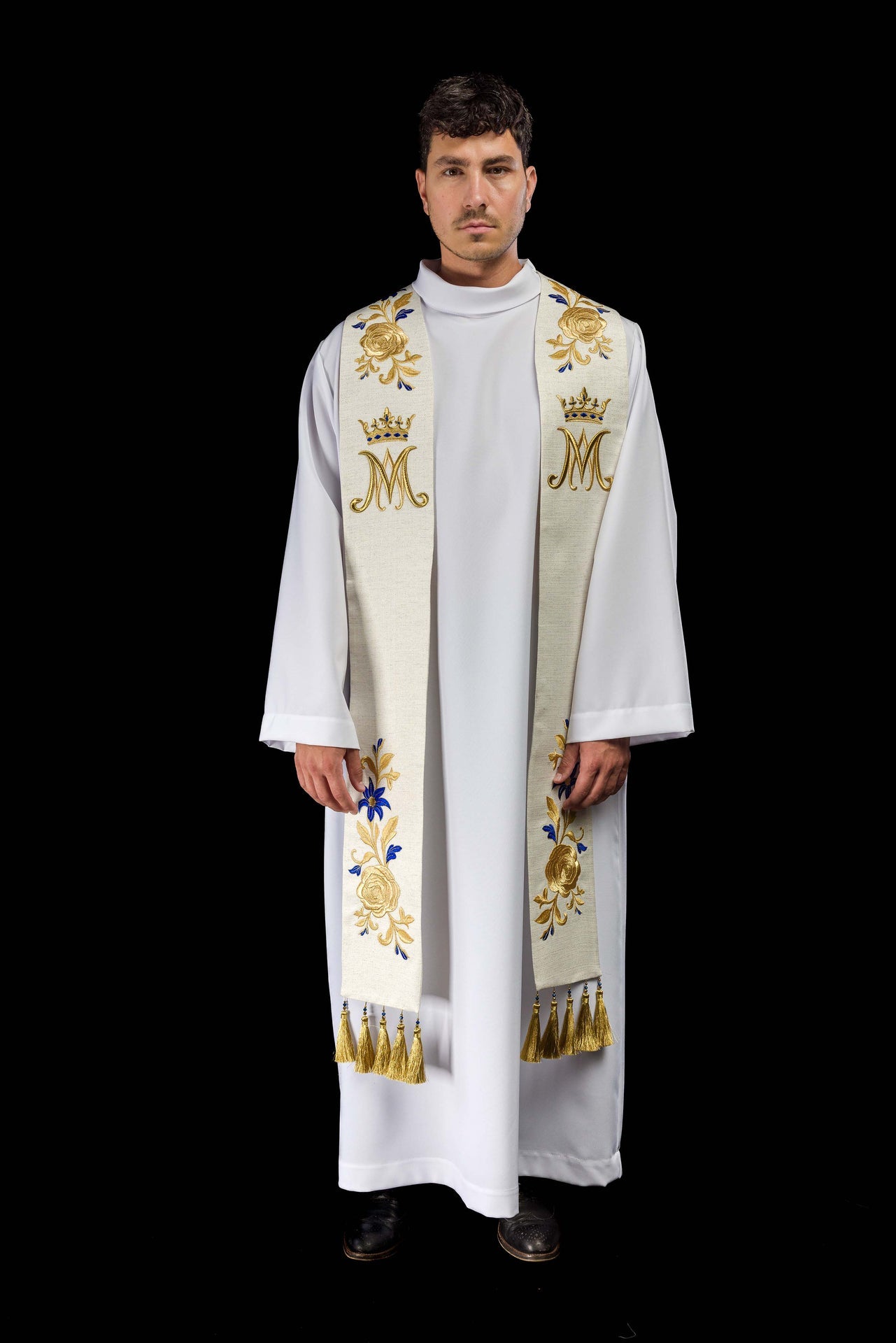 Estola bordada con símbolo mariano