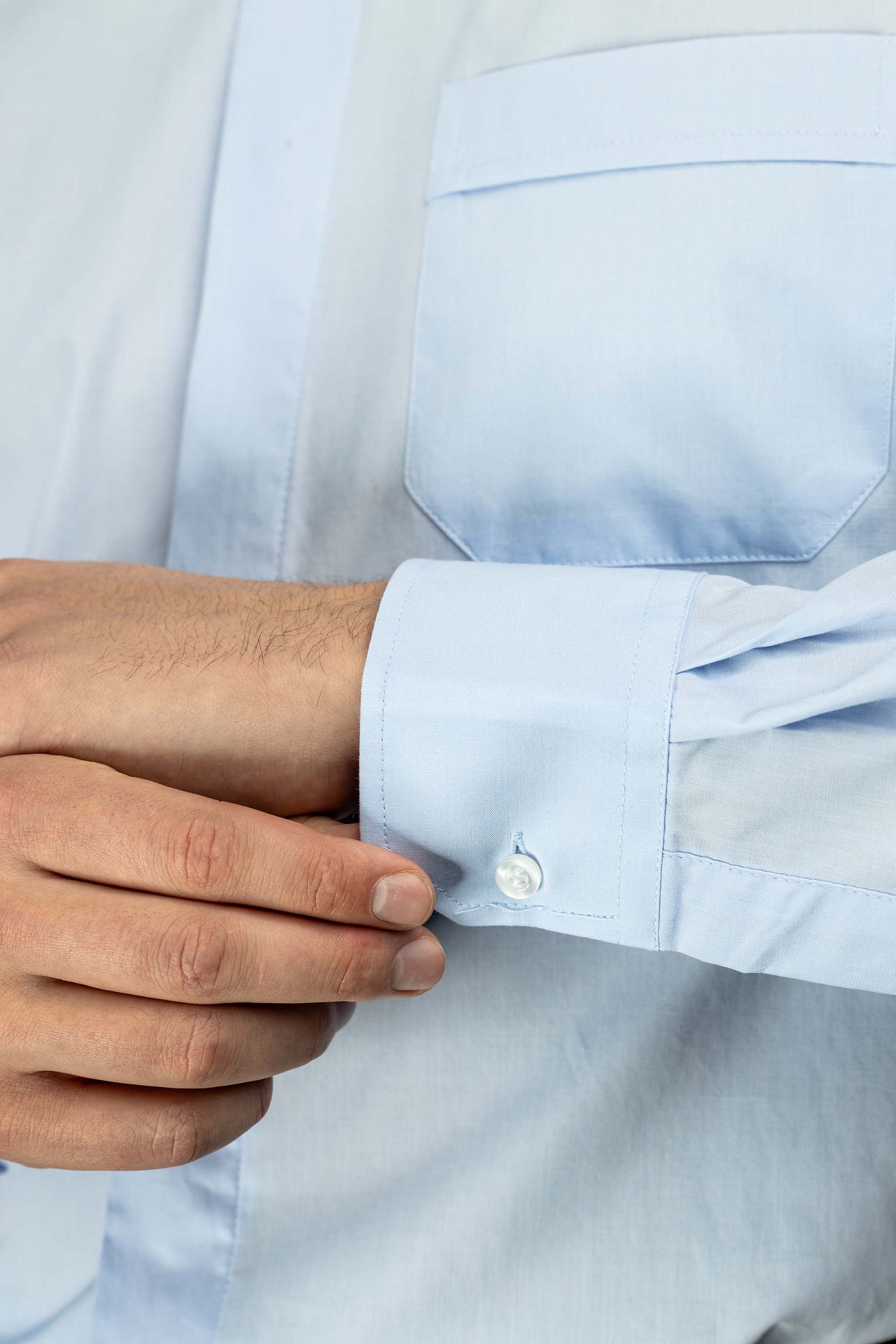 Camisa clerical azul de manga larga con alzacuello KSZ/001/223/DR/38 - CASULLAS.ES