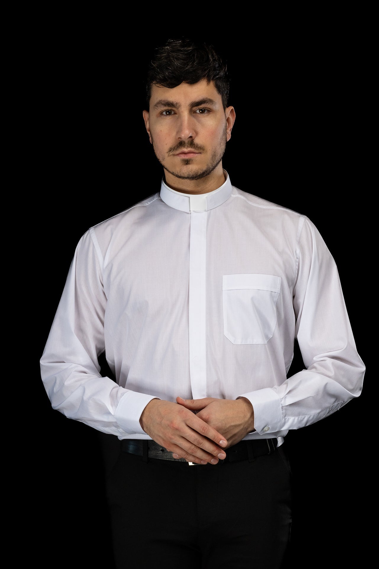 Camisa clerical romana blanca de manga larga con alzacuello KSZ/003/211/DR/38 - CASULLAS.ES