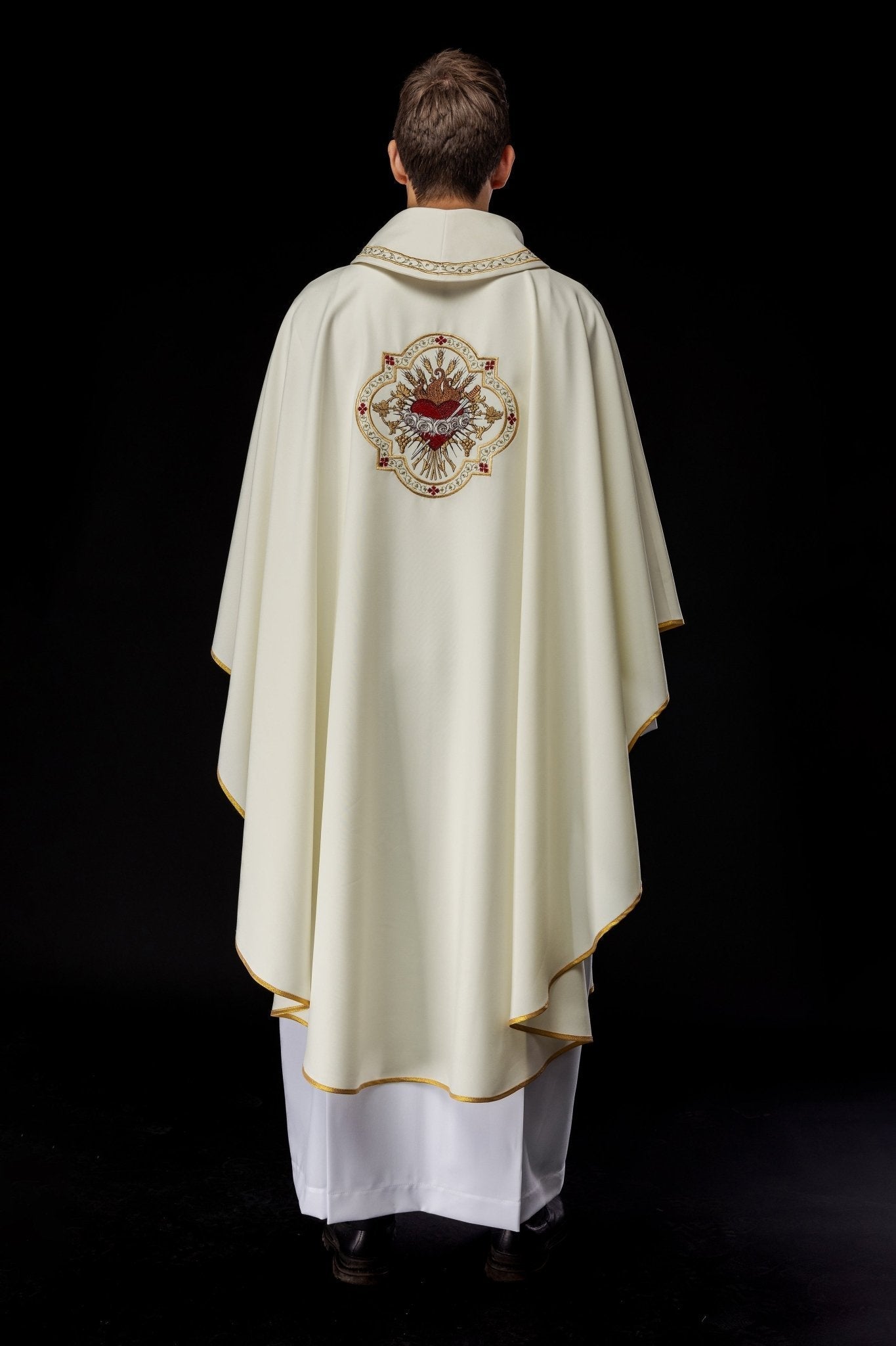 Casulla bordada con el motivo del Corazón Inmaculado de María KOR/392/05/01 - CASULLAS.ES