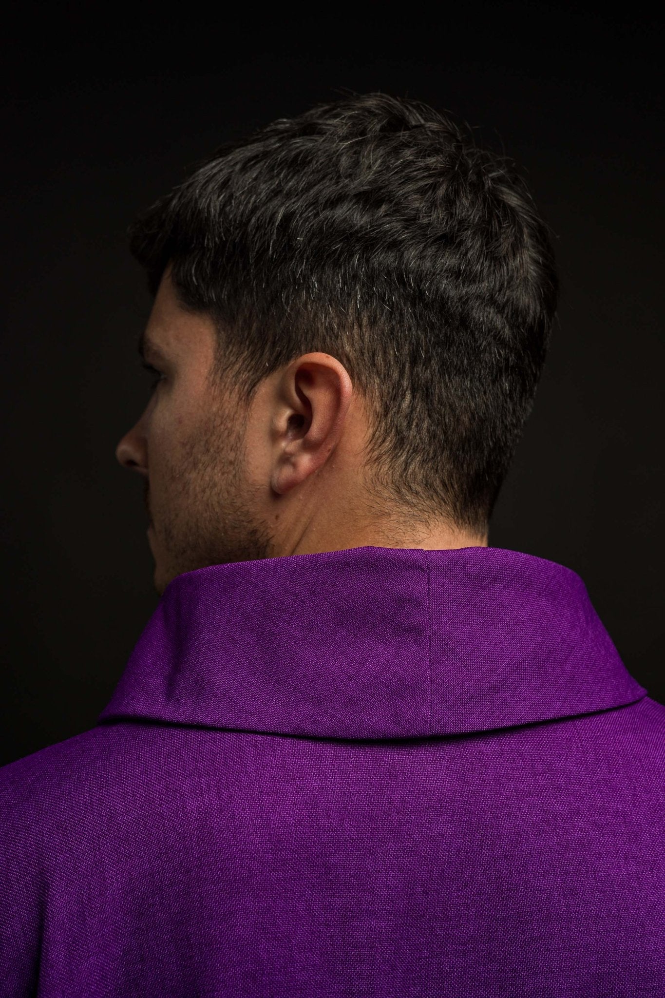 Casulla morada con Cruces bordadas HA7011-03 FIOLET - CASULLAS.ES