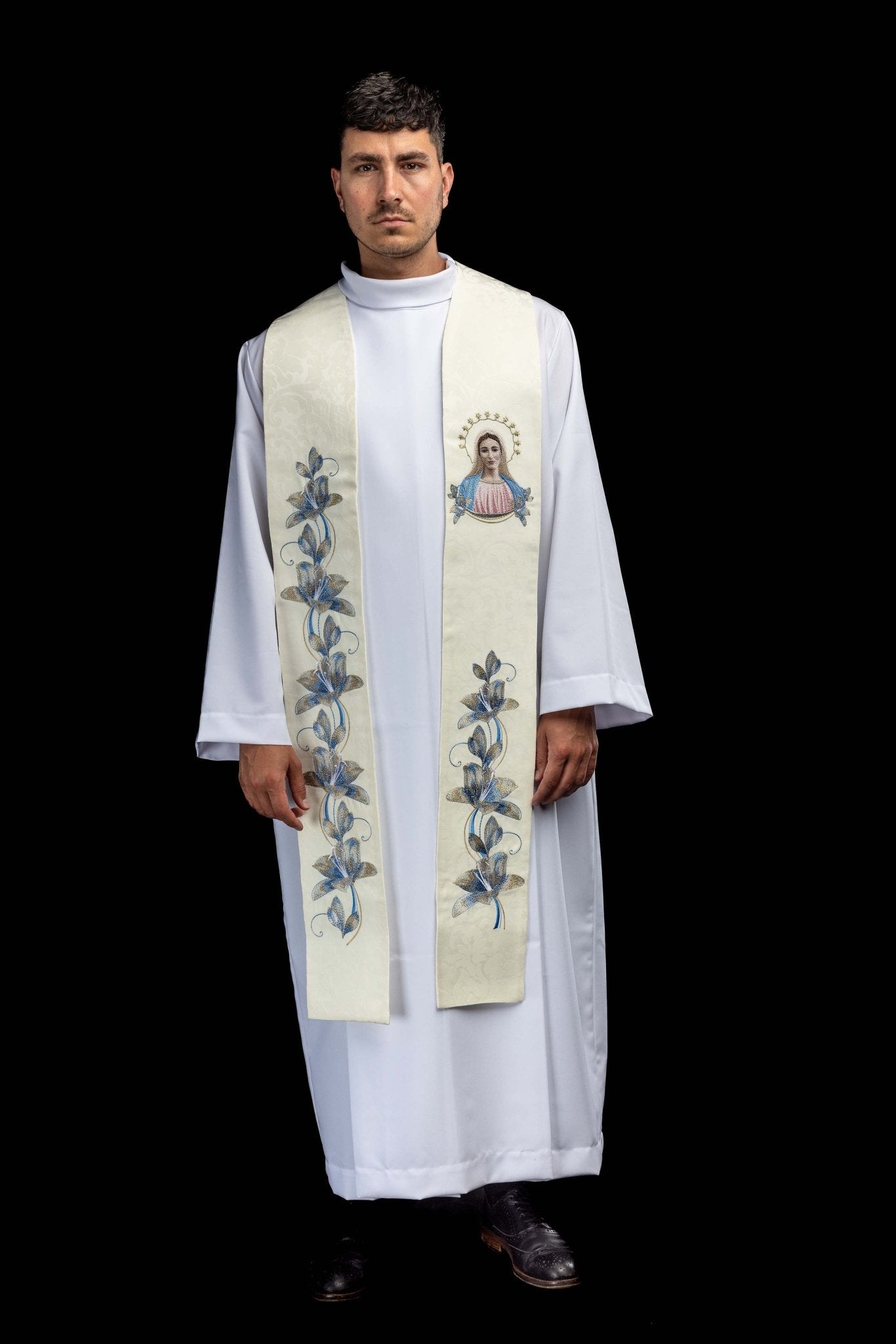 Estola bordada con la imagen de Nuestra Señora de Medjugorje KSW2/003/05/81 - CASULLAS.ES