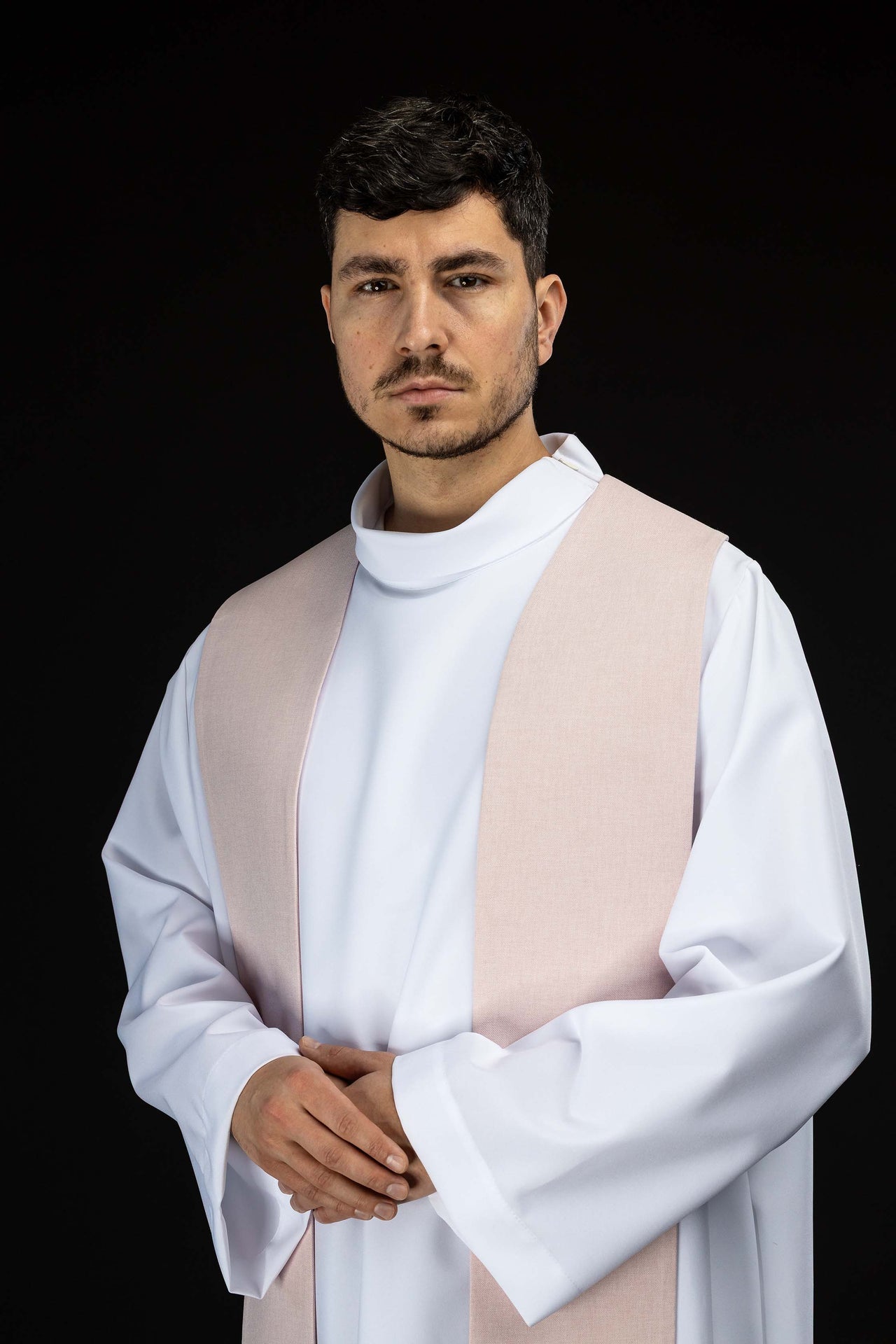 Estola bordada con símbolo de cruz de terciopelo rosa LE/2029/08 - CASULLAS.ES