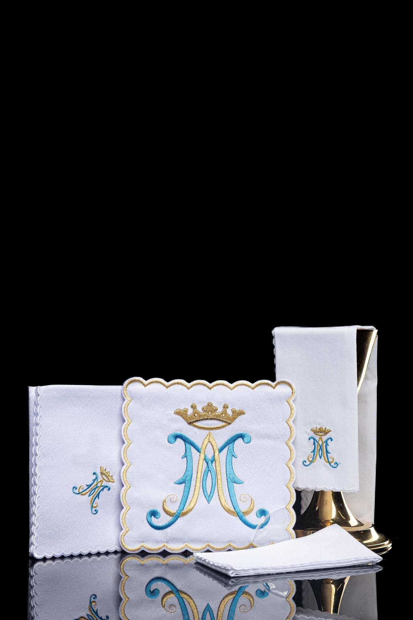 Servicio de altar bordado Mariano KK/183 - CASULLAS.ES
