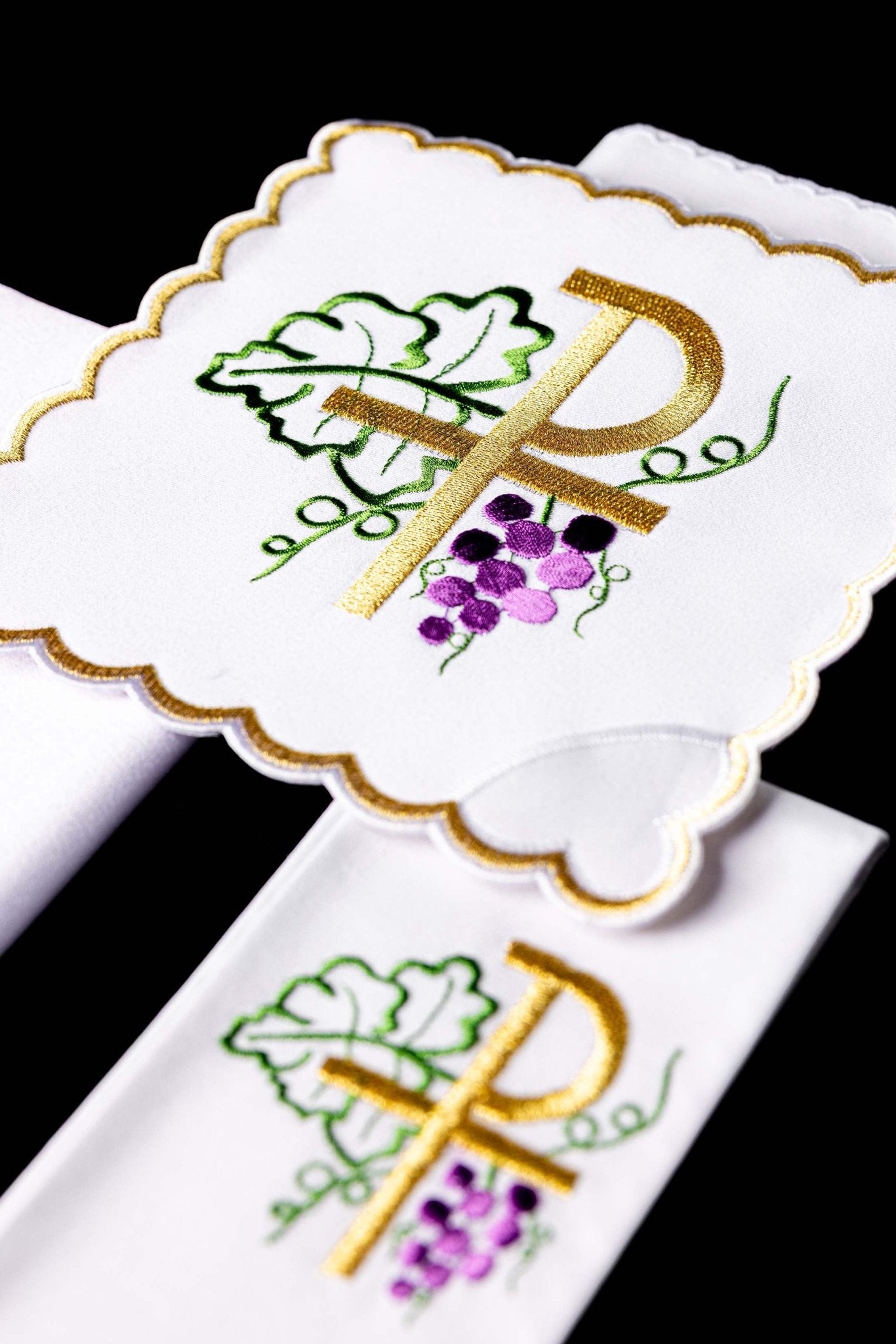 Servicio de altar con bordado PAX y Uvas KK/002 - CASULLAS.ES