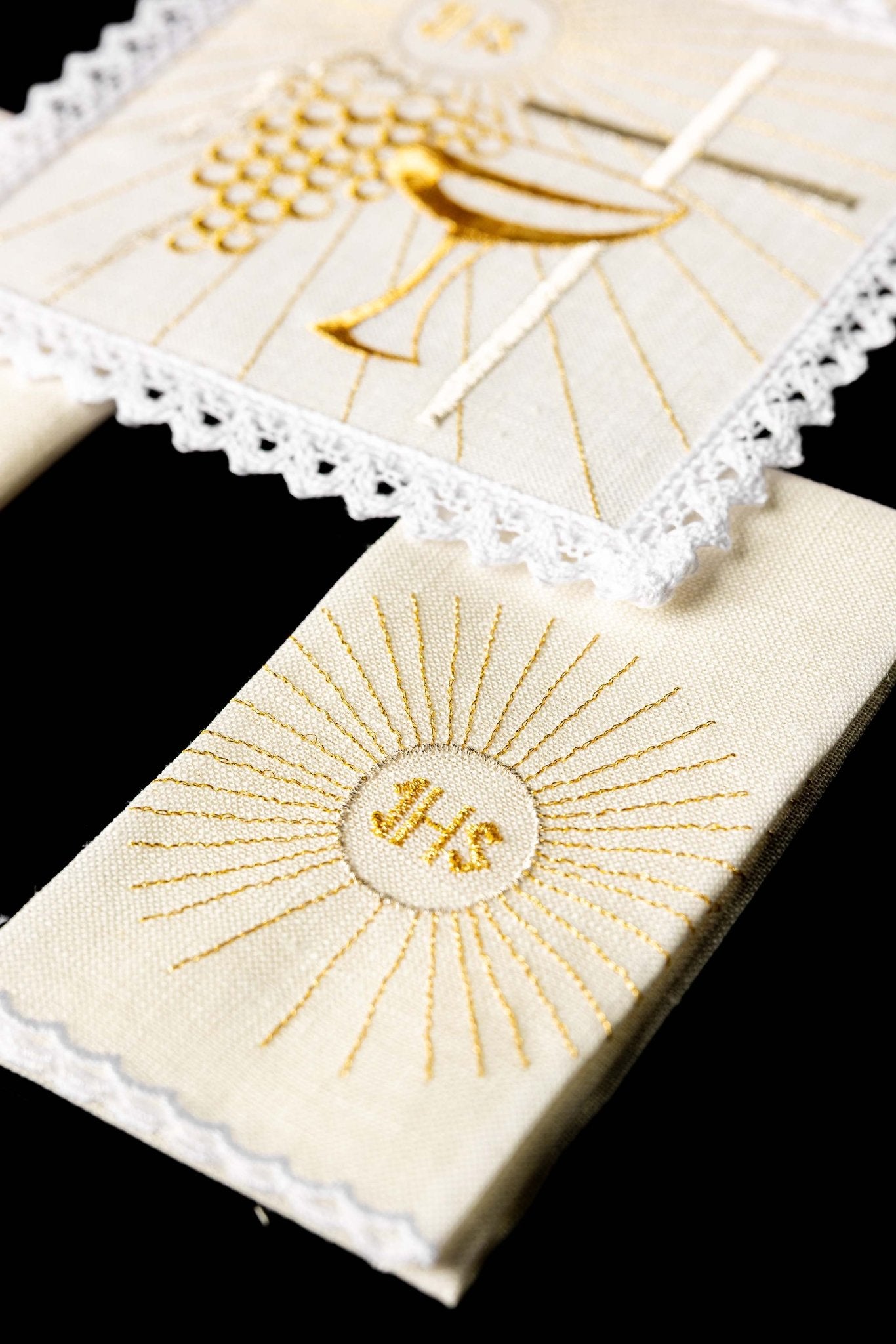 Servicio de altar lino con bordado Cruz y Cáliz KKL/091 - CASULLAS.ES