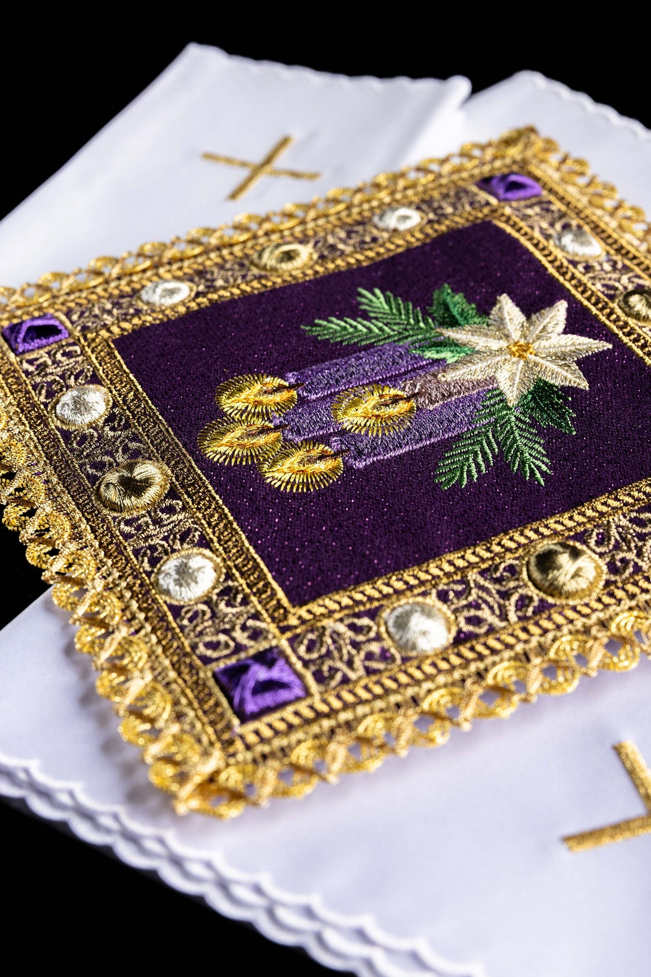 Juego de Altar Bordado para el Adviento