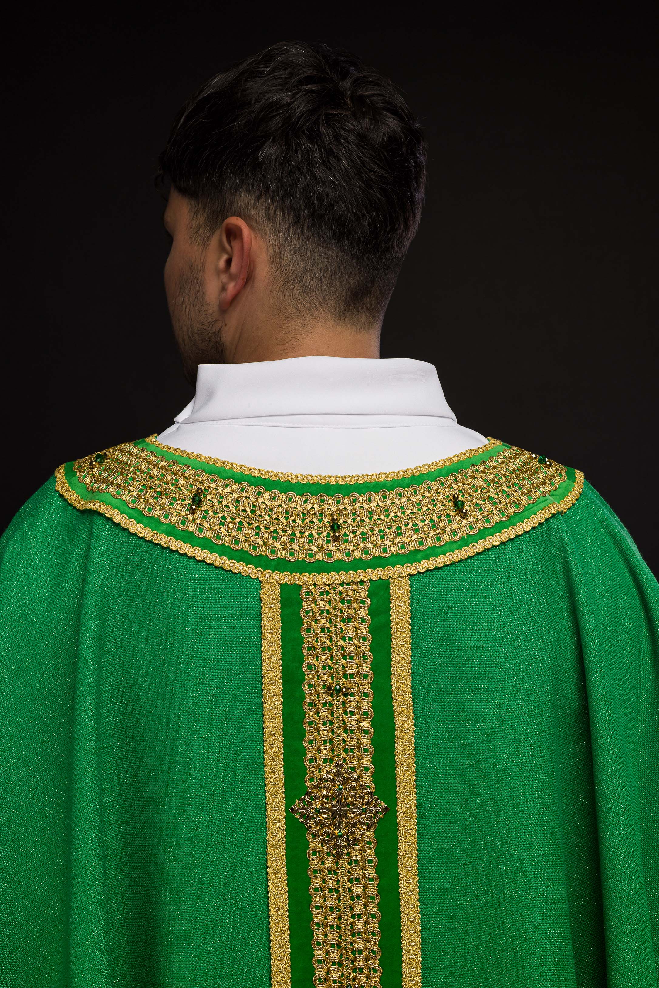Ornato feito à mão com pedras naturais – Handmade 7001
