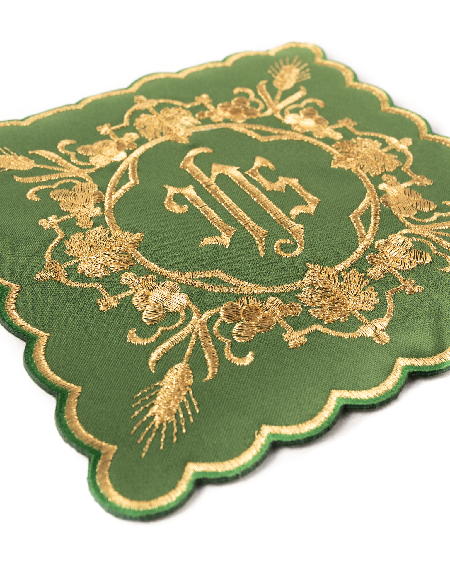 Komplet kielichowy haftowany z motywem IHS zielony - ORNATY.PL