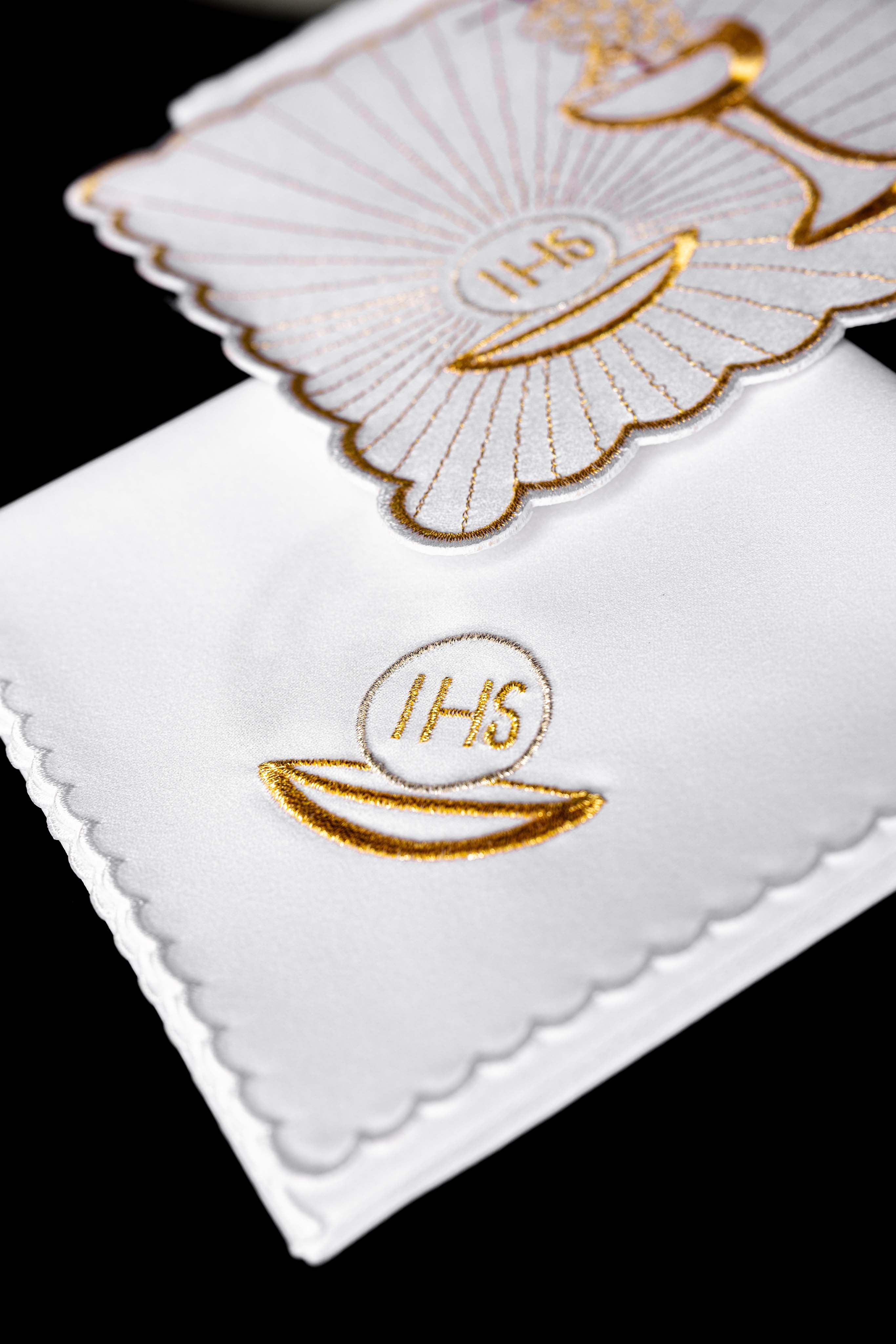 Conjunto de altar com bordado eucarístico