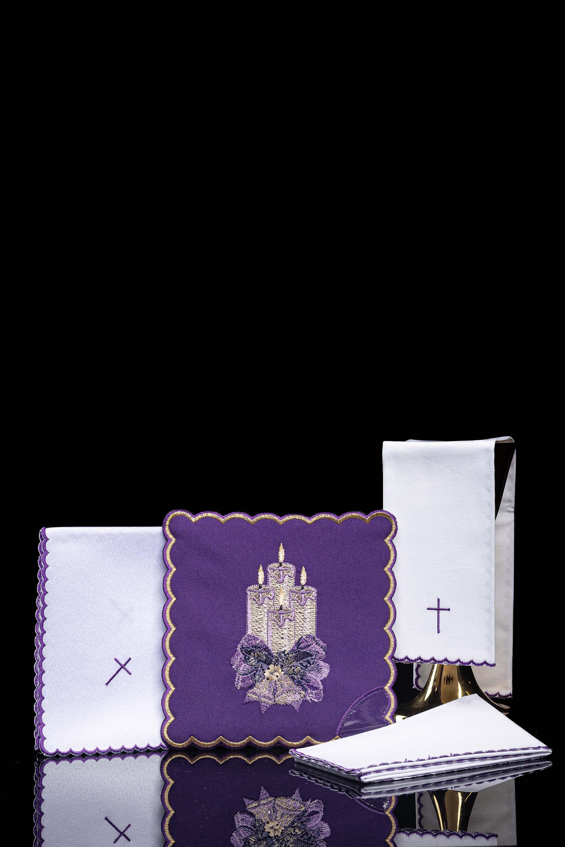 Conjunto de altar bordado para o Advento