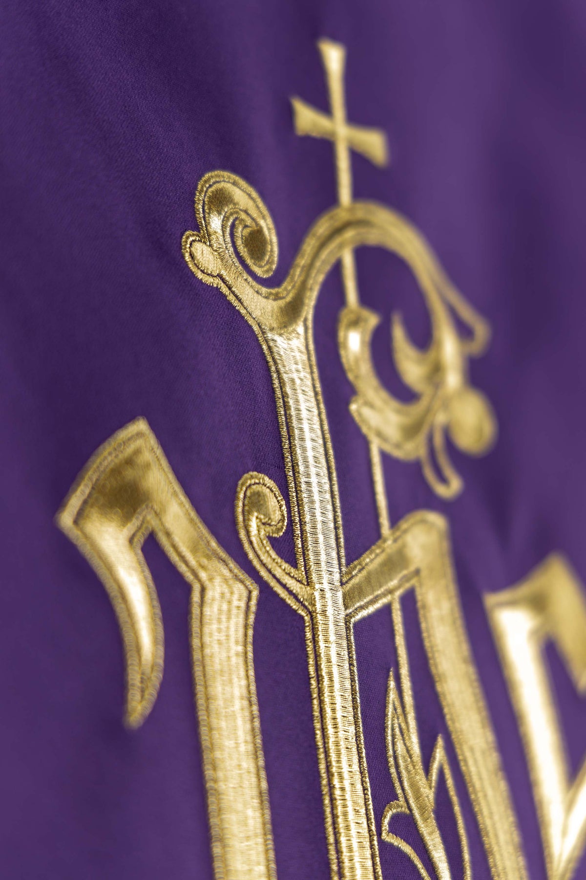 Capa de ambon roxa com bordado clássico IHS - roxo