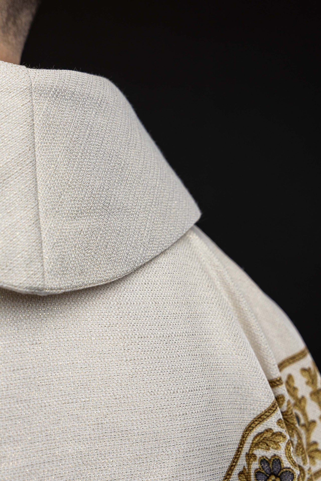 Casulla estampada con la imagen de Nuestra Señora de Fátima