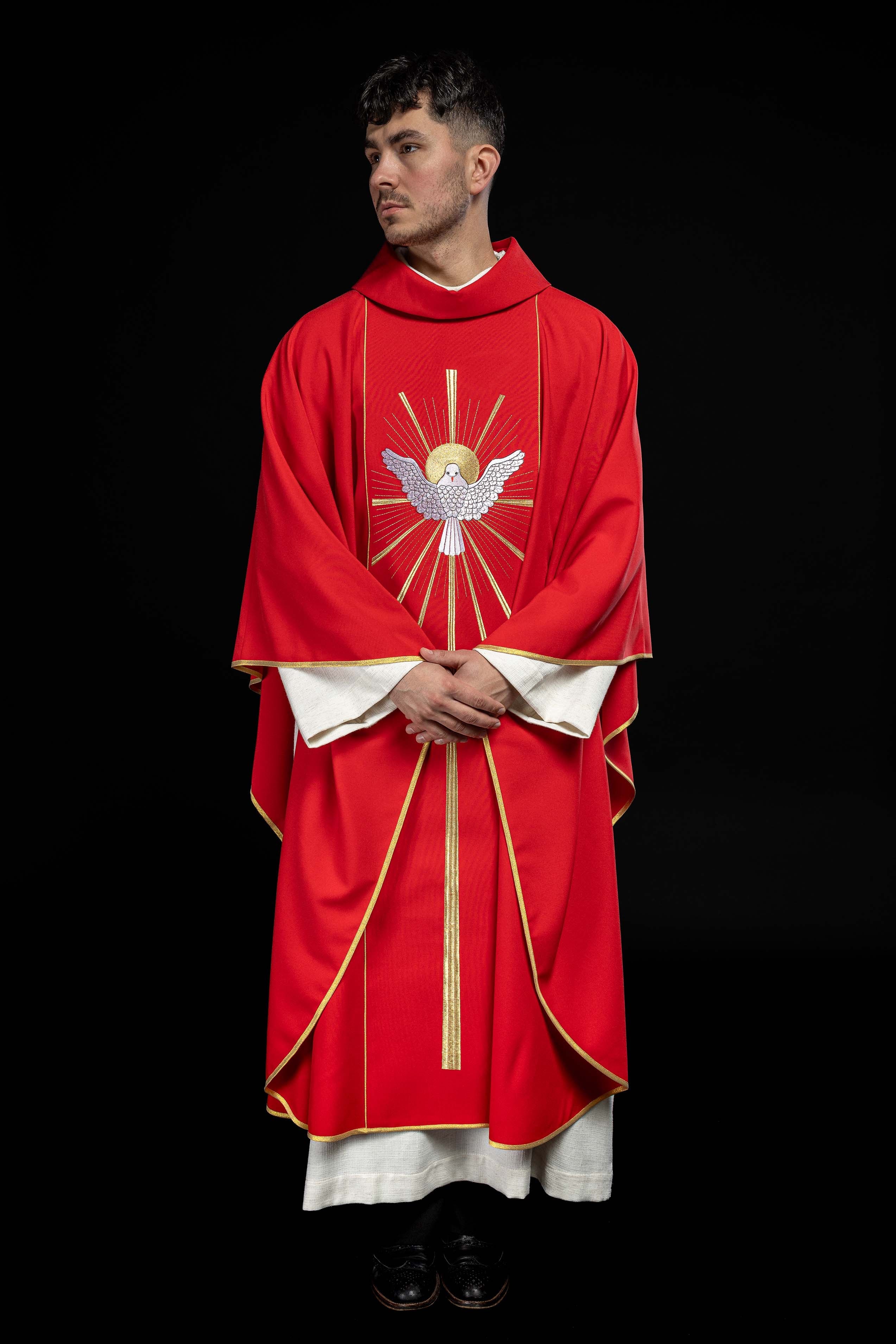 paramentos litúrgicos sacerdotais - casulas - estolas - capas - casulas.pt