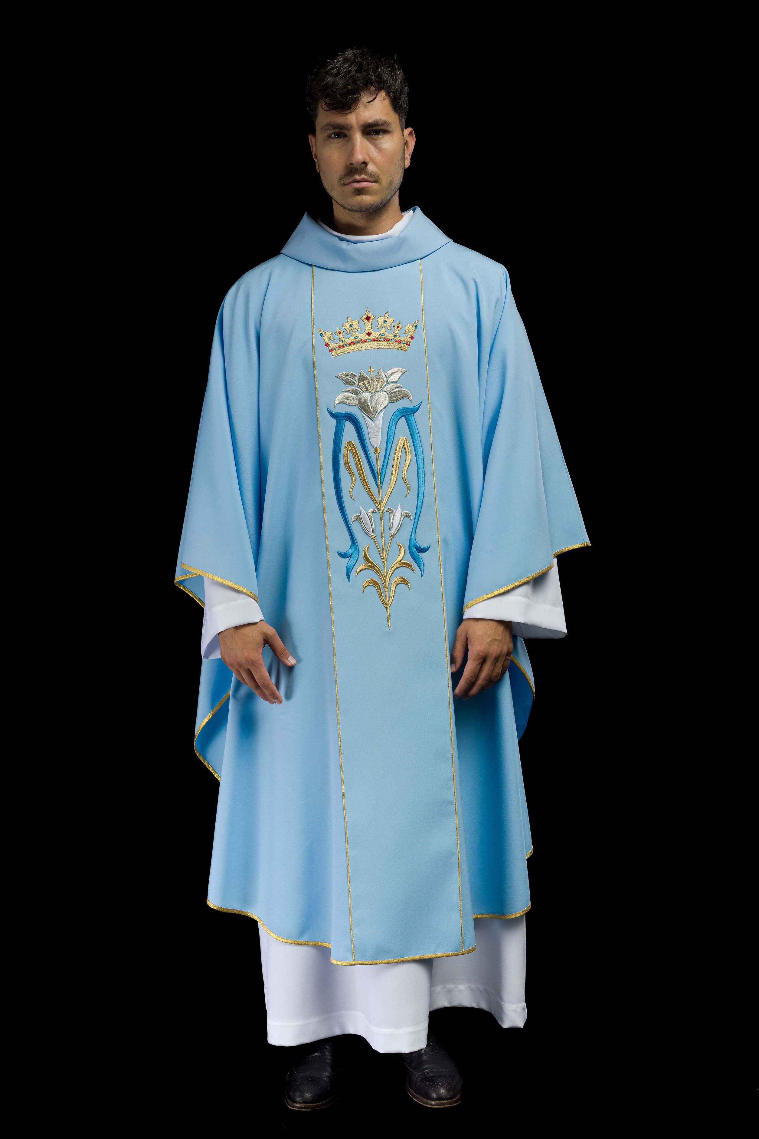 Casula Mariana Azul com bordado de Lírio e Coroa