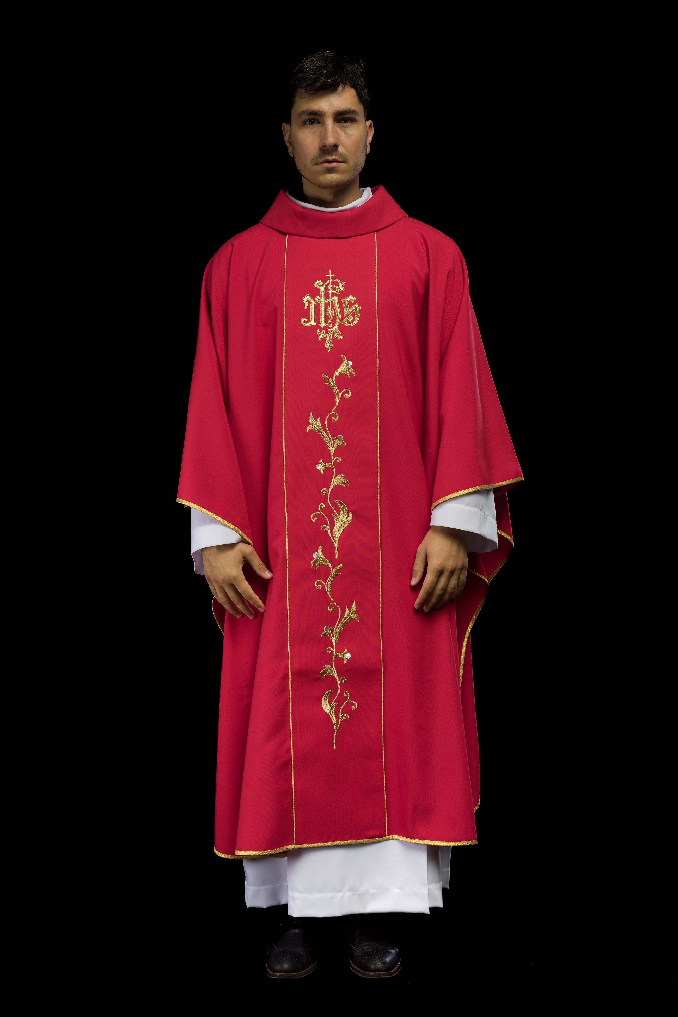 Casula vermelho bordado IHS com decorações