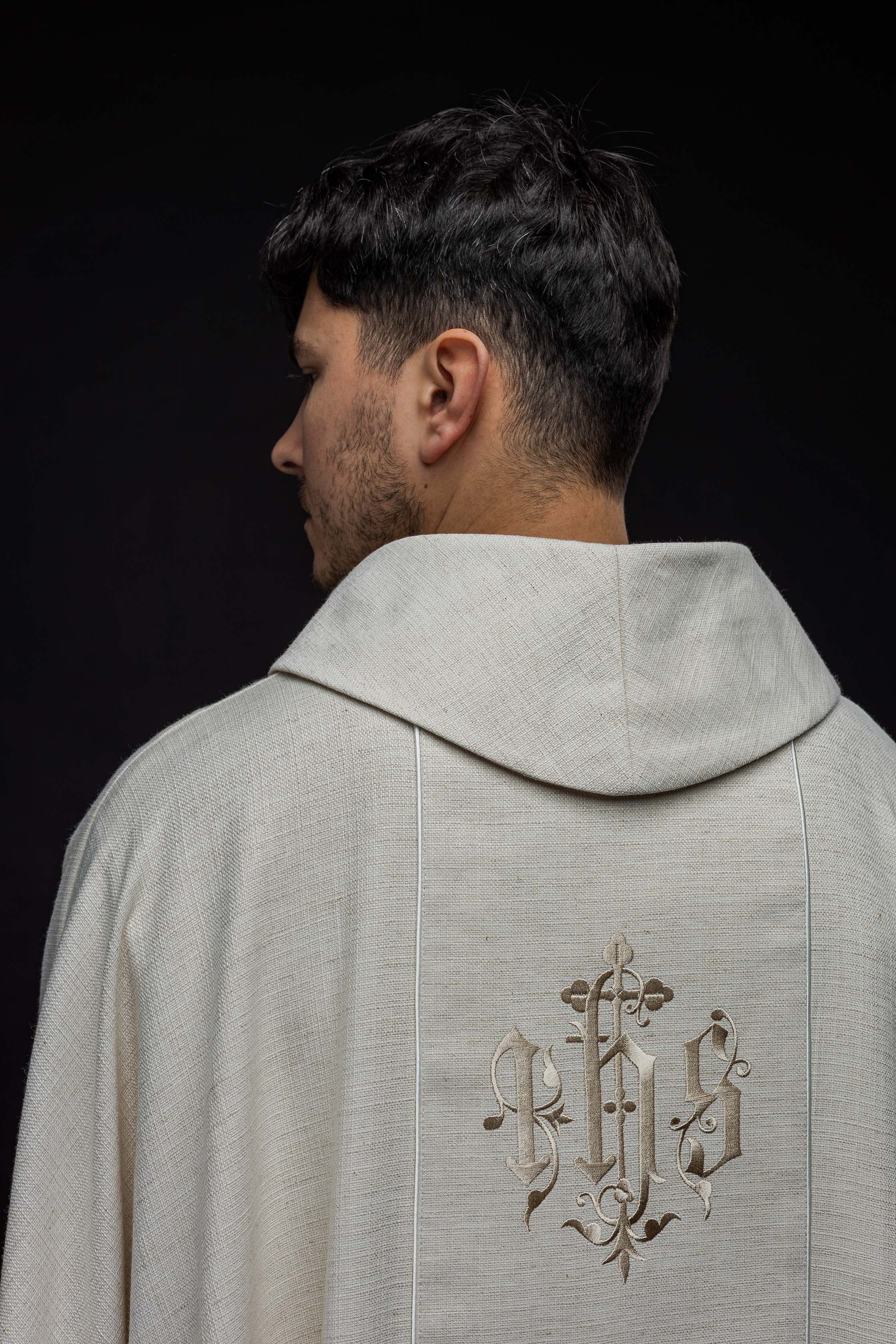 paramentos litúrgicos sacerdotais - casulas - estolas - capas - casulas.pt