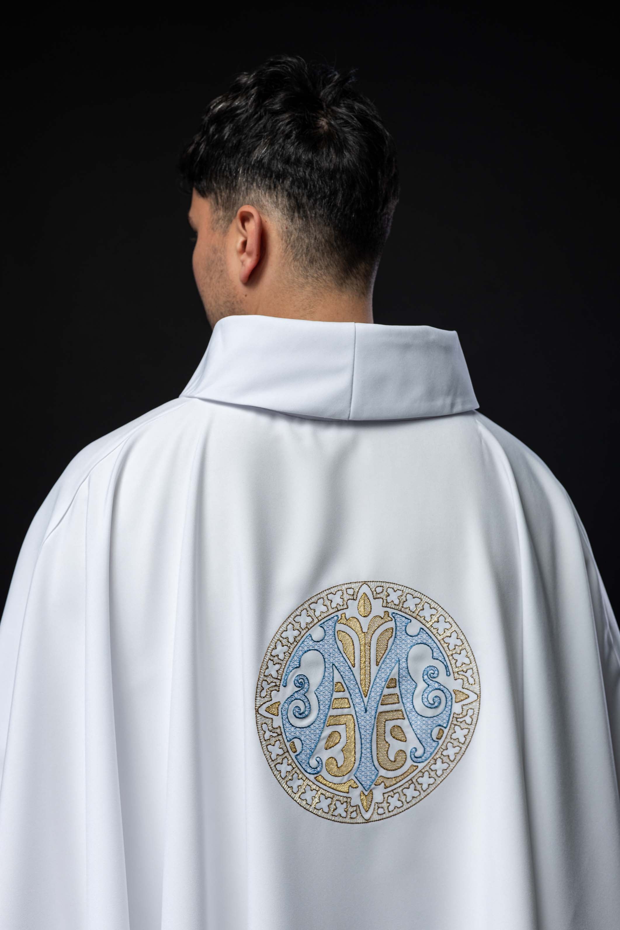 paramentos litúrgicos sacerdotais - casulas - estolas - capas - casulas.pt