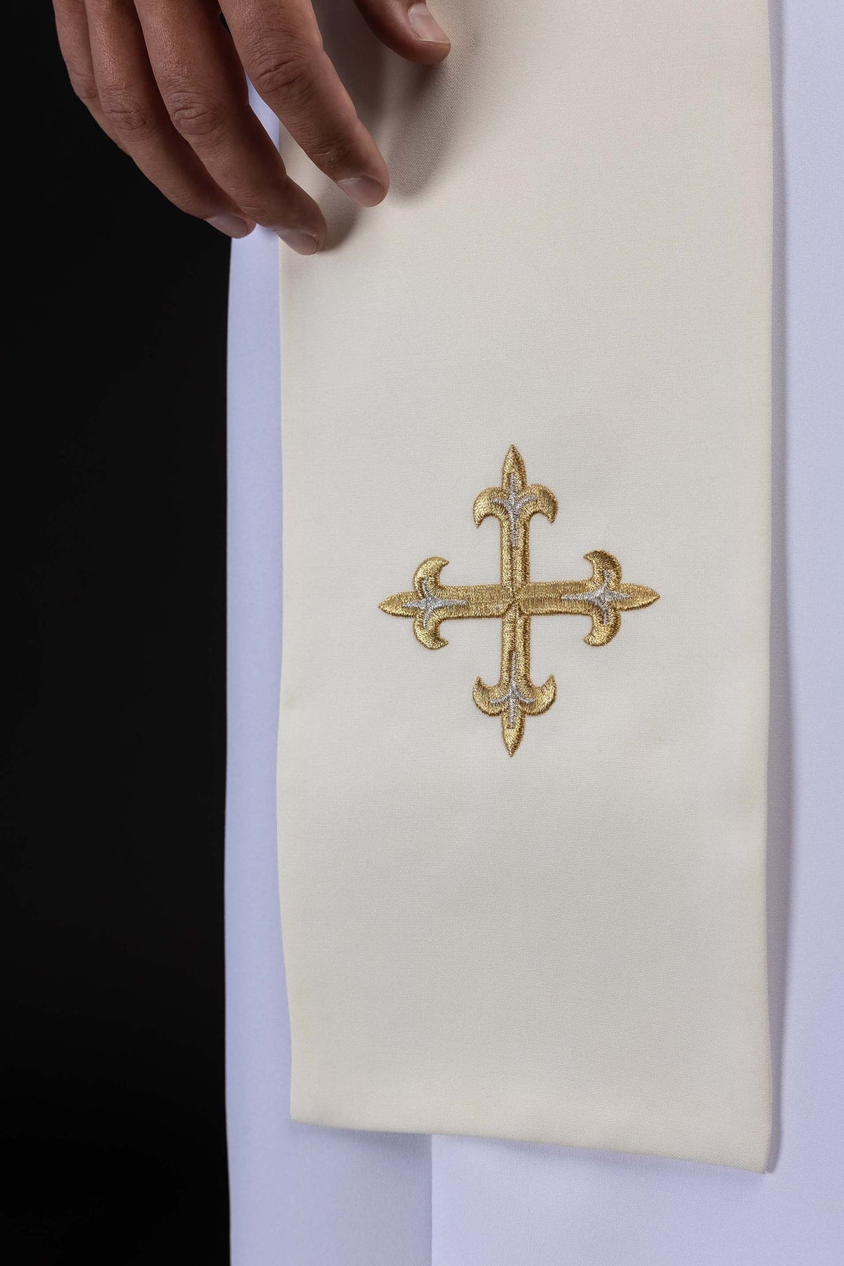 Estola bordada en color marfil con la imagen de Juan Pablo II