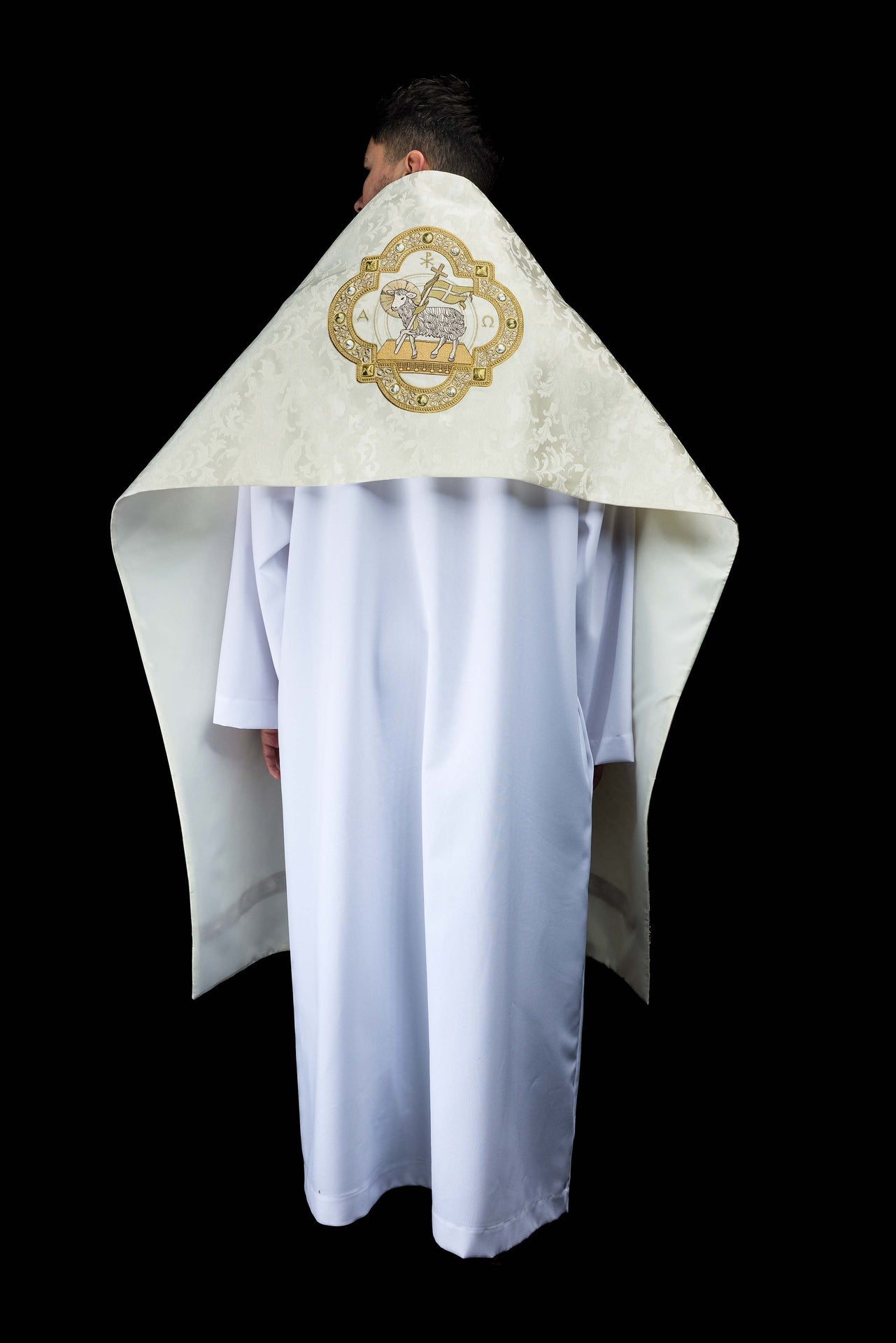 Velo humeral con bordado del Cordero Pascual sobre tejido jacquard