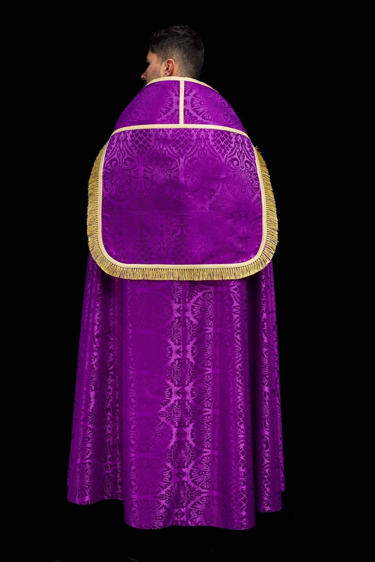 Capa pluvial romana lisa de jacquard color violeta KKP/159/03/83 145cm - CASULLAS.ES