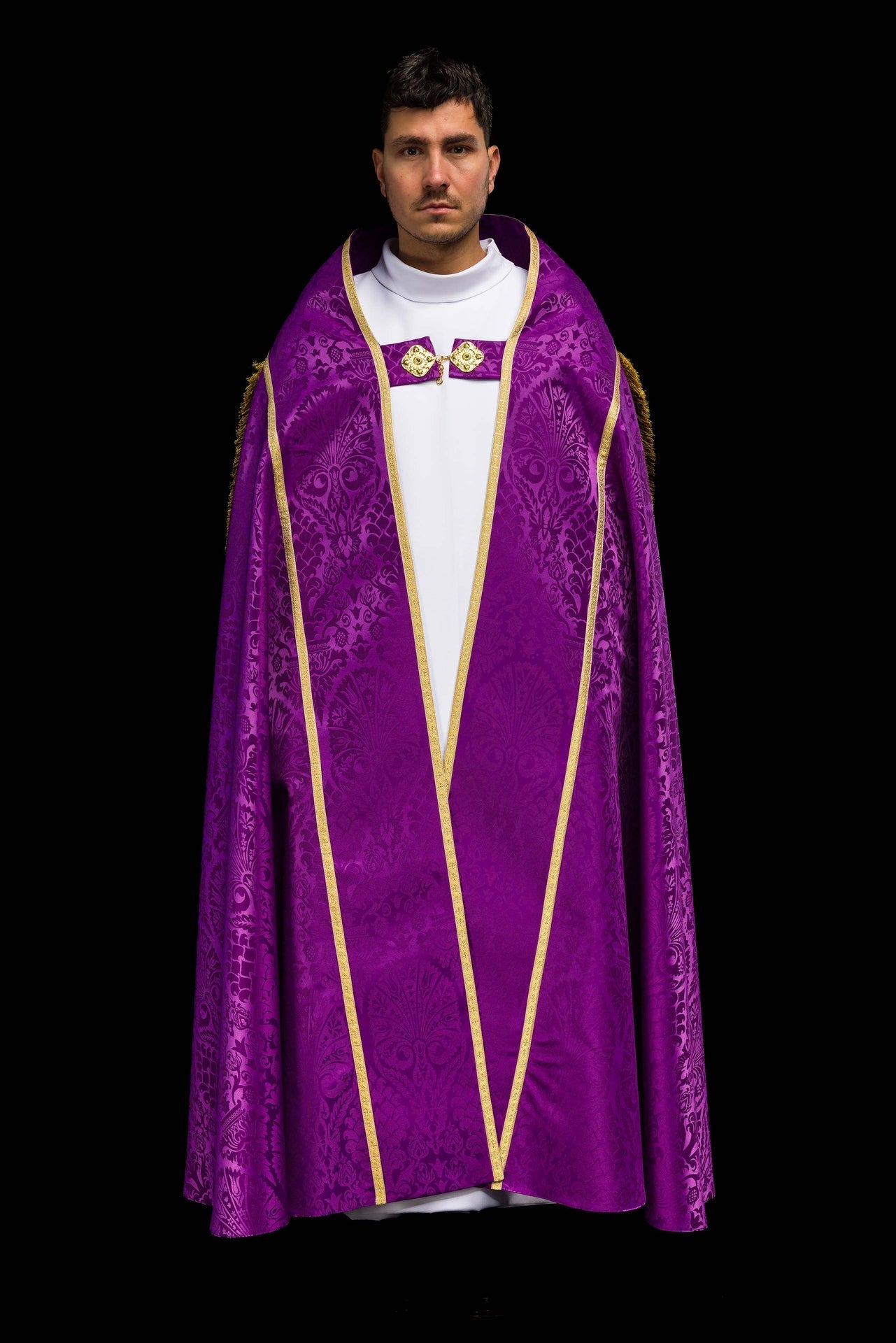 Capa pluvial romana lisa de jacquard color violeta KKP/159/03/83 145cm - CASULLAS.ES