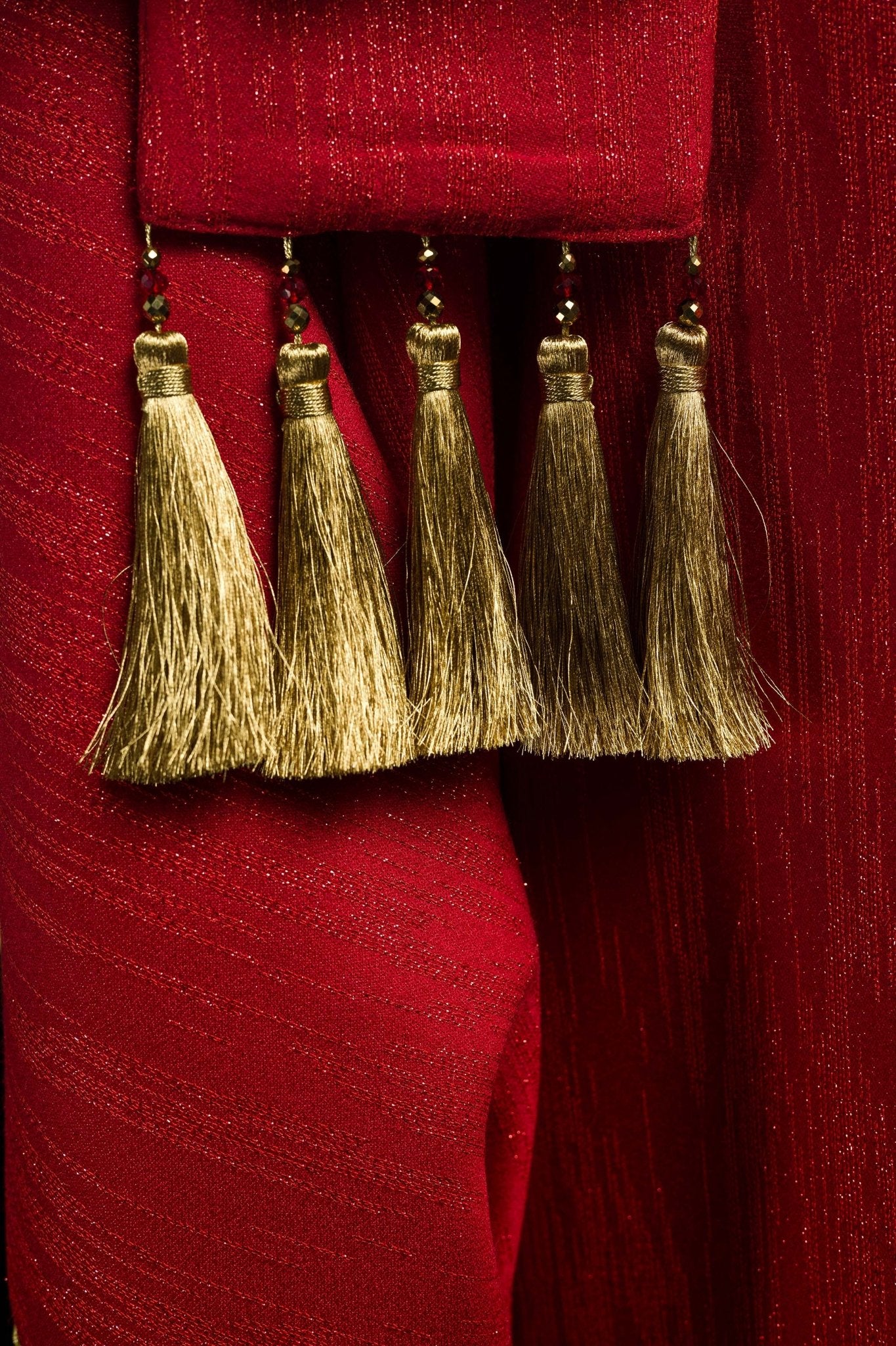 Casulla hecha a mano con piedras naturales Handmade 7015 Rojo HM/7015/02/99 - CASULLAS.ES