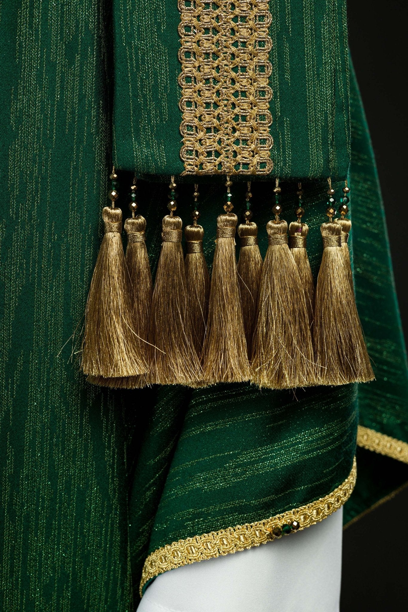 Casulla hecha a mano con piedras naturales Handmade 7015 Verde HM/7015/01/99 - CASULLAS.ES