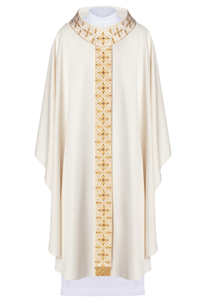 Casulla marfil con galón ricamente bordado y decorado con 500 piedras LE/7104/05 - CASULLAS.ES
