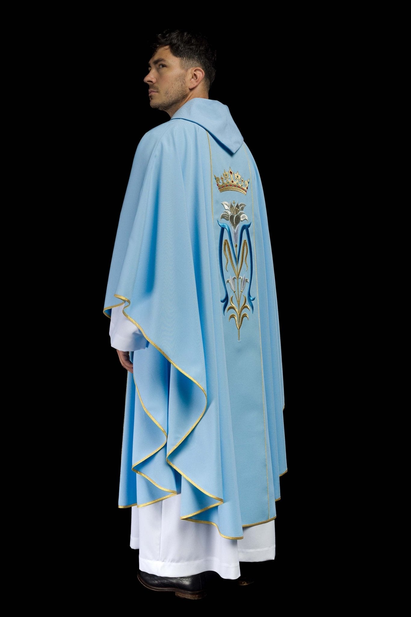 Casulla Mariana azul Con bordado Lirio y Corona KOR/058/06/01 NIEBIESKI - CASULLAS.ES