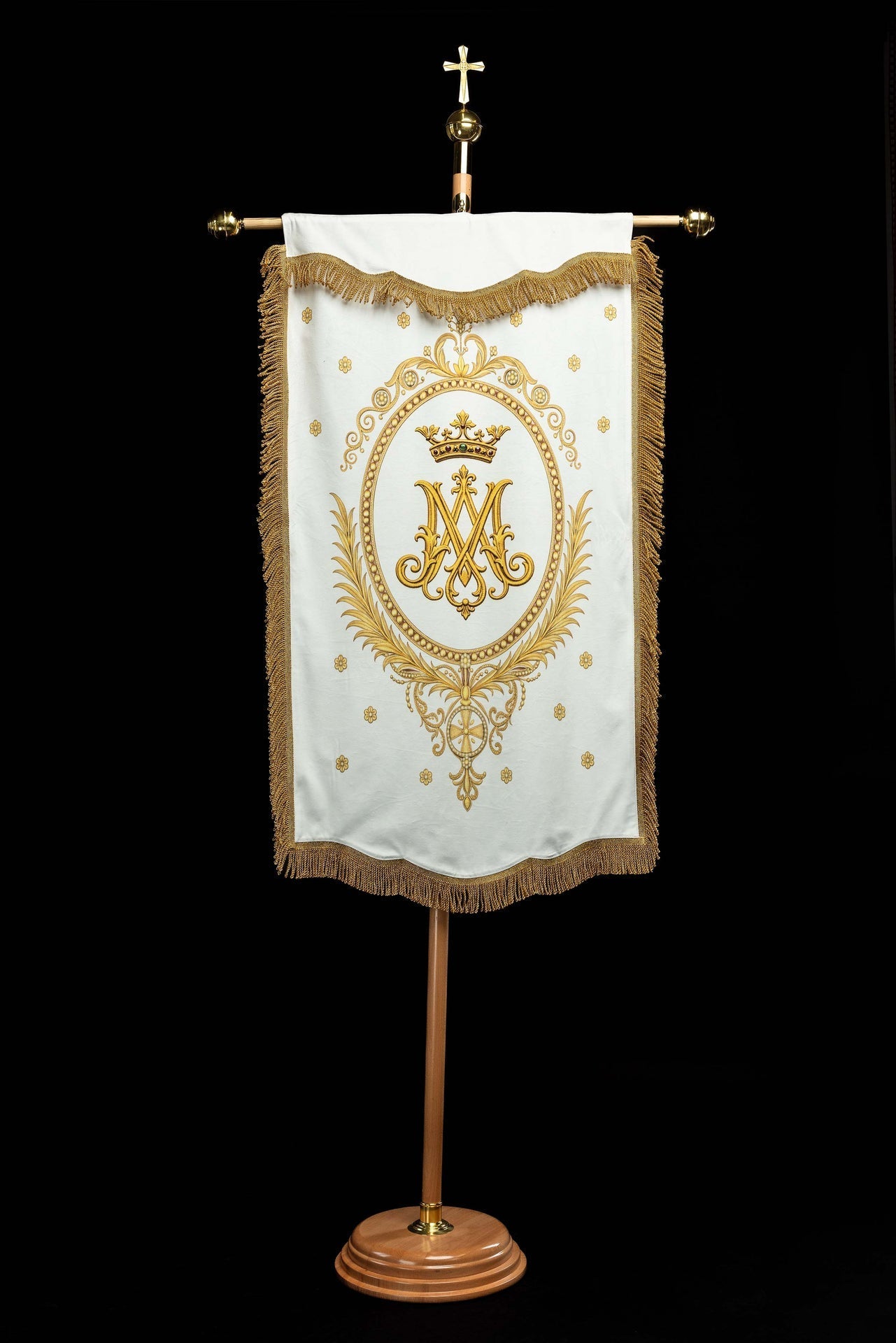 Estandarte litúrgico impreso por ambas caras con Nuestra Señora de la Asunción y monograma mariano CHD/005/06-05/109 80*130 - CASULLAS.ES