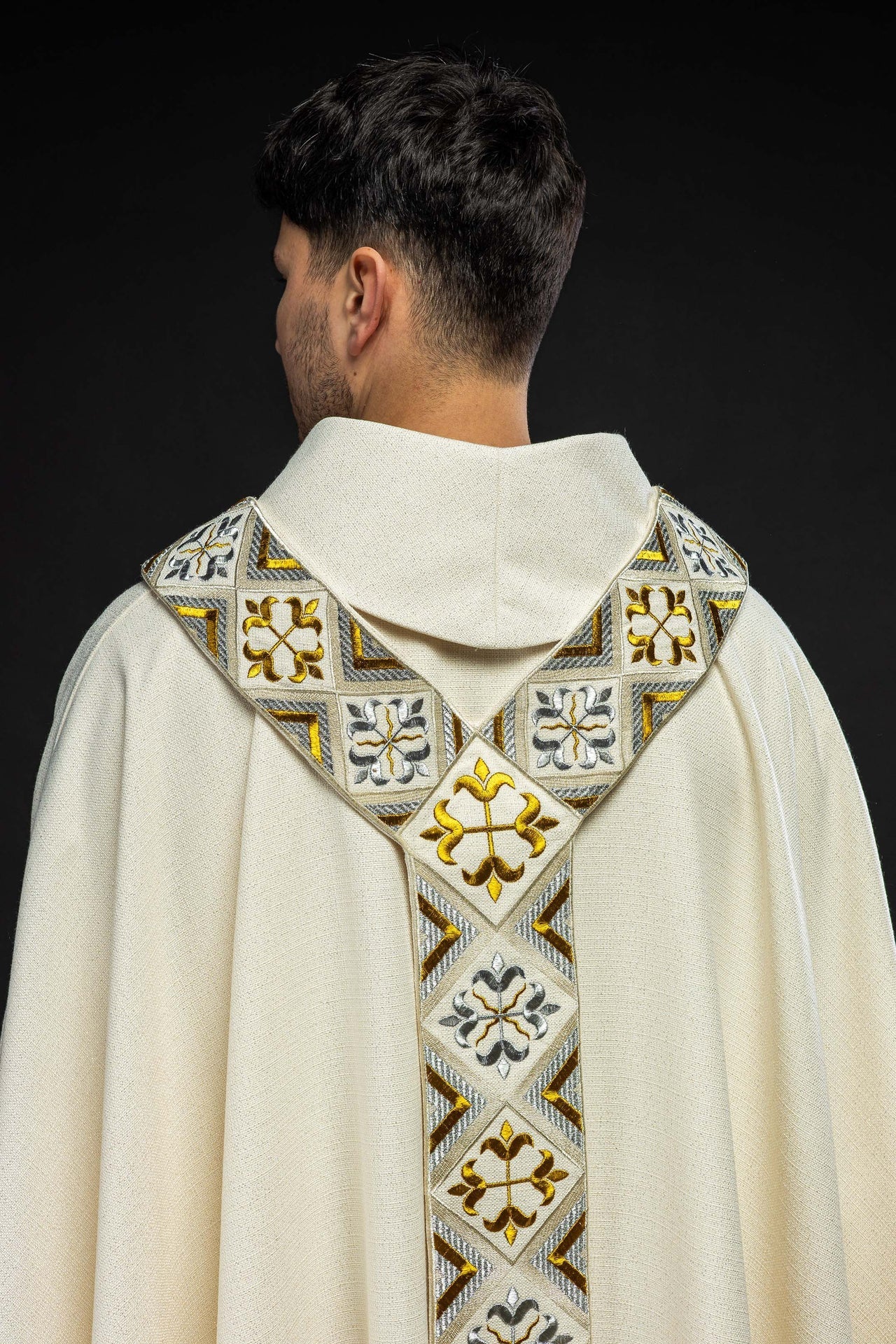 Faja bordada para casulla incluida en el conjunto con la casulla LE/7042/05 - CASULLAS.ES