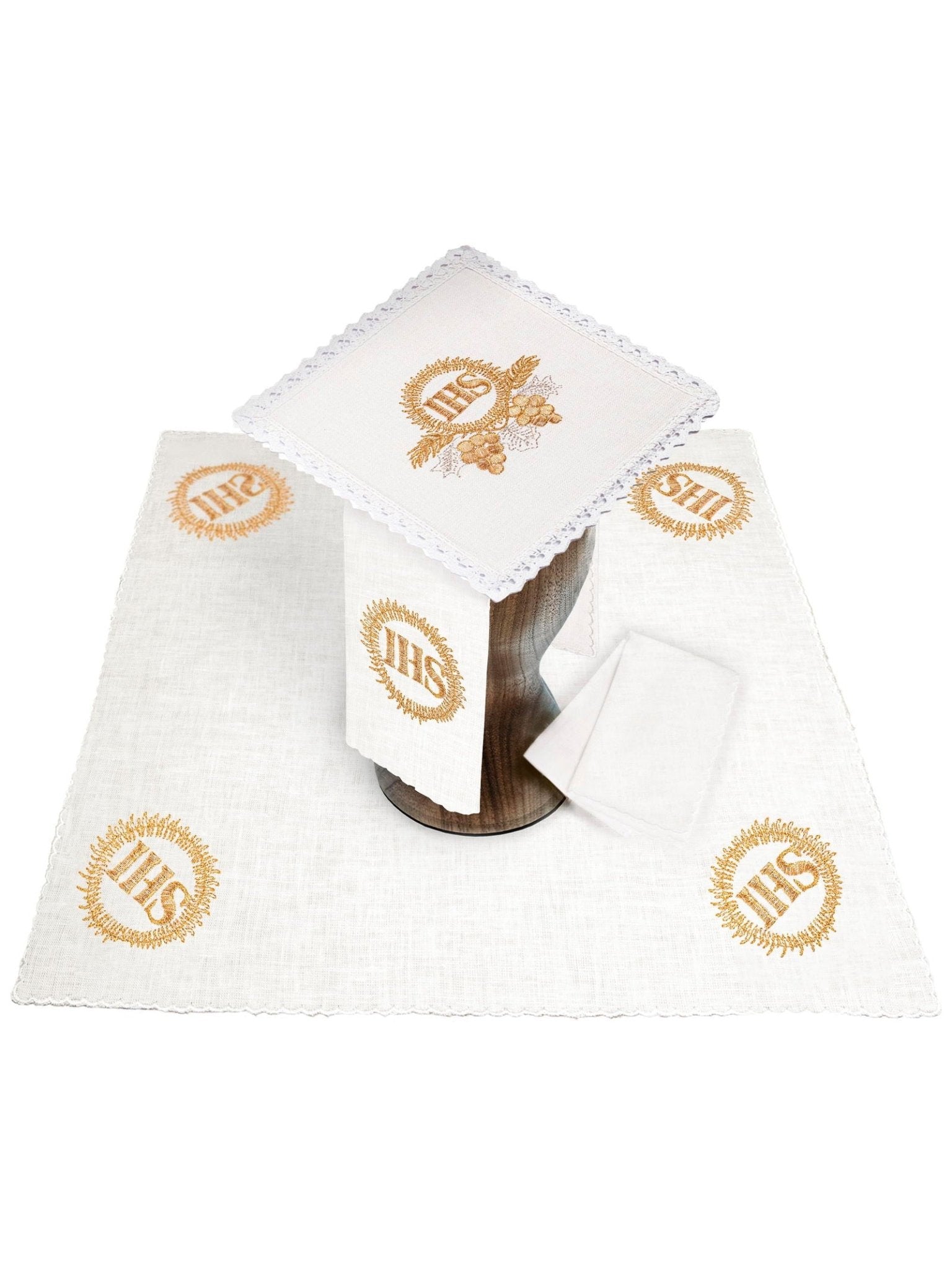 Juego de altar lino con bordado dorado IHS KKL/015 - CASULLAS.ES
