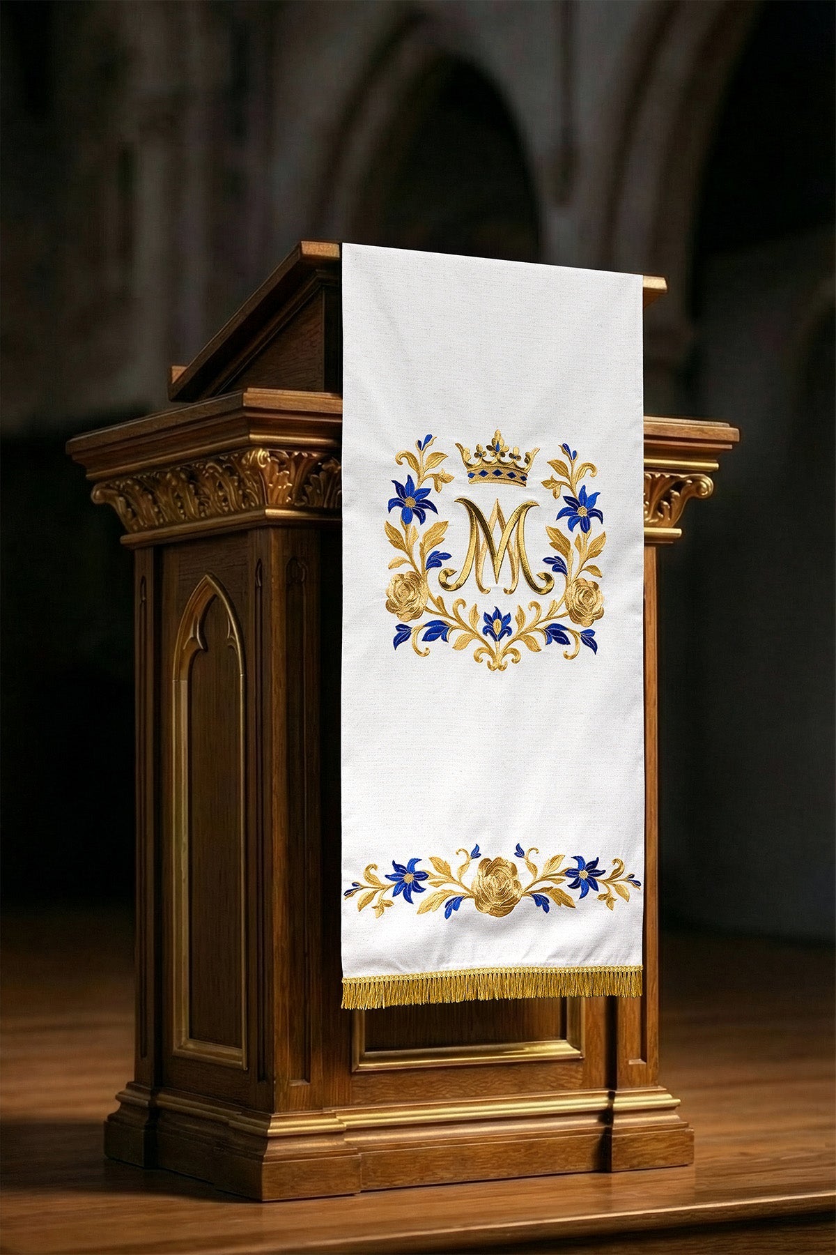 Mantel para ambón con bordado mariano en color ecru LE/8045/05 55*250 - CASULLAS.ES