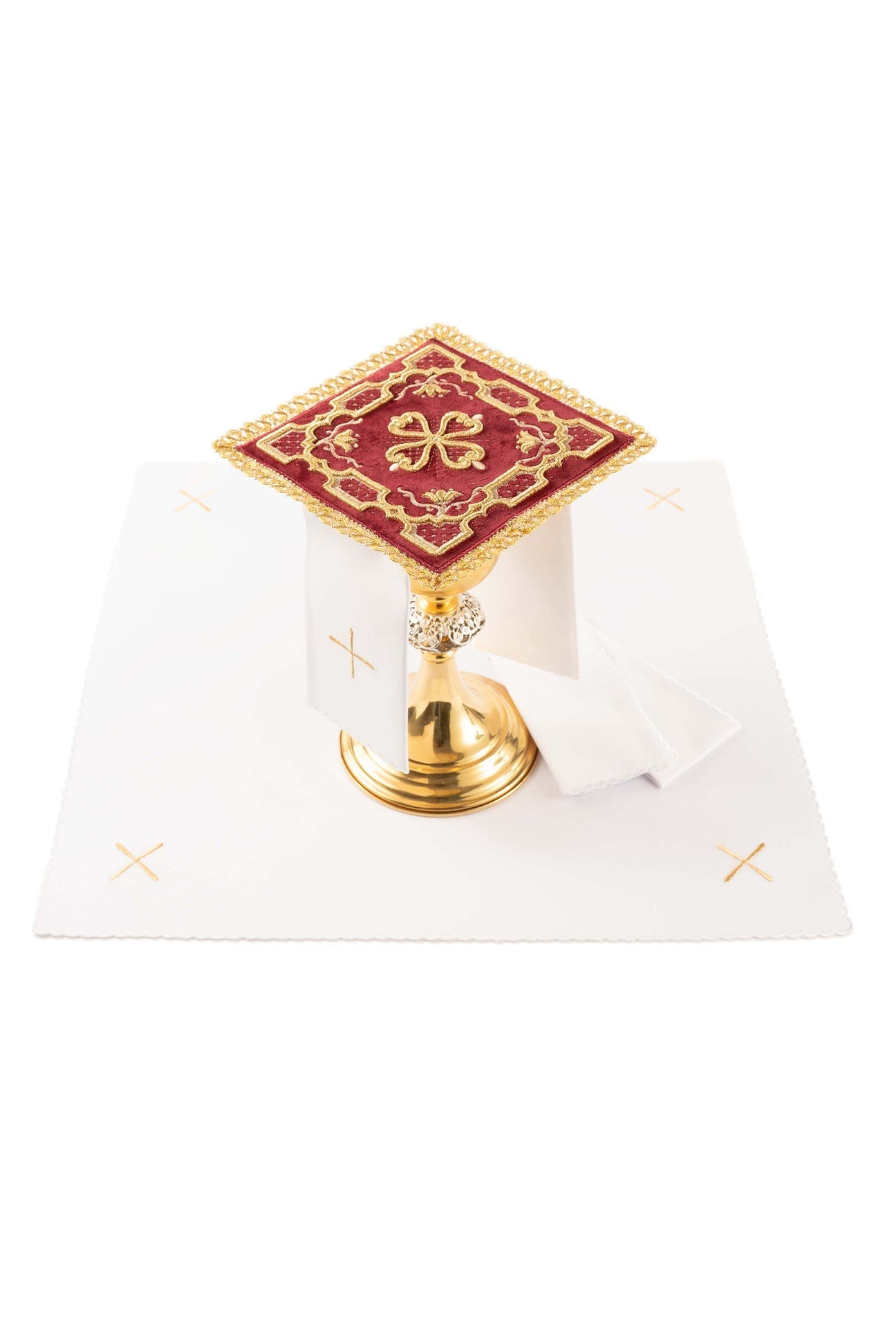 Servicio de altar bordado en terciopelo rojo KDT/5035/02/W - CASULLAS.ES