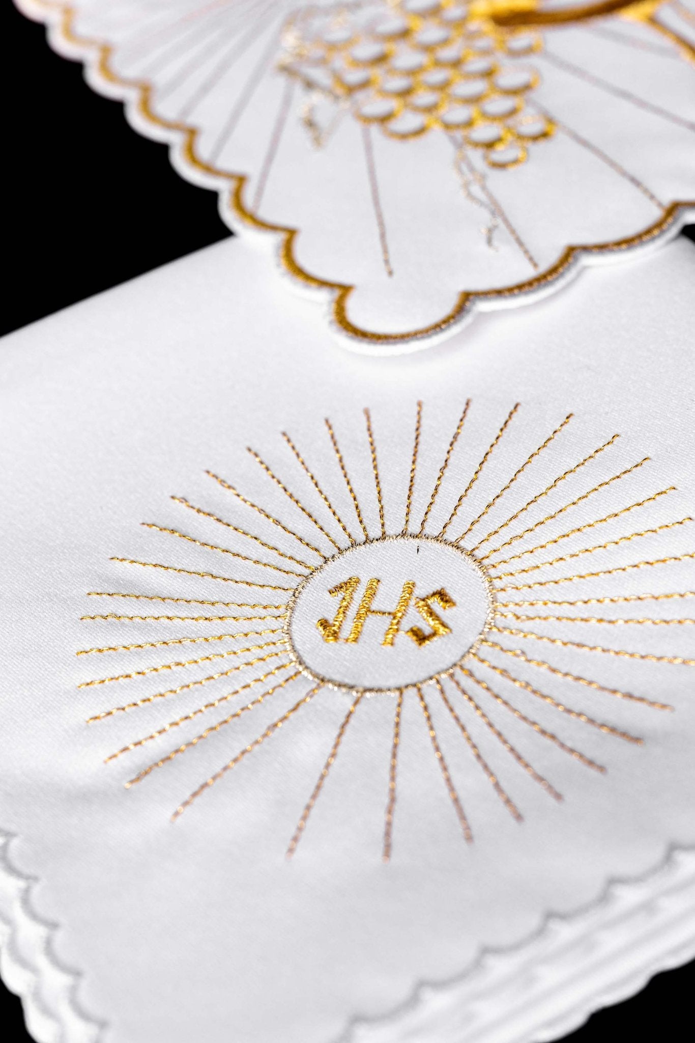 Servicio de altar con bordado dorado de cáliz y cruz KK/091 - CASULLAS.ES
