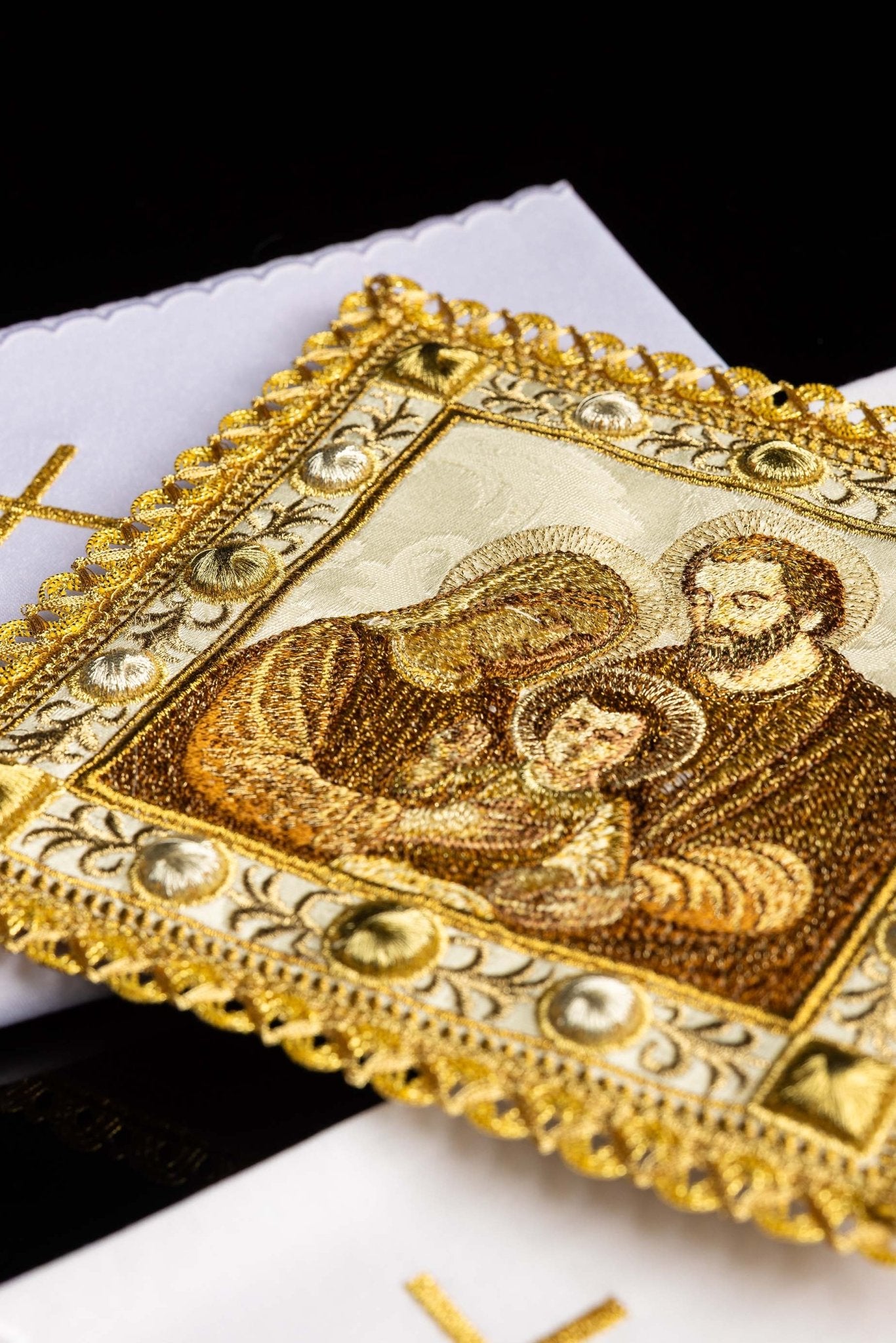 Servicio de altar de Navidad con la imagen de la Sagrada Familia S-5575 - CASULLAS.ES