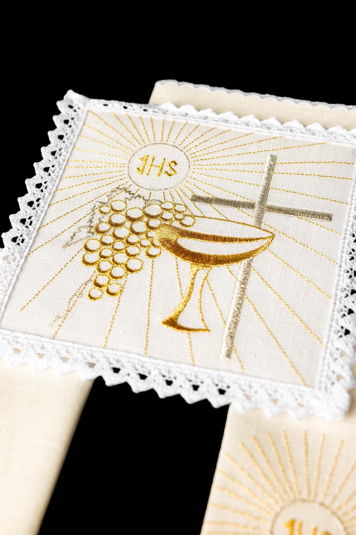 Servicio de altar lino con bordado Cruz y Cáliz KKL/091 - CASULLAS.ES